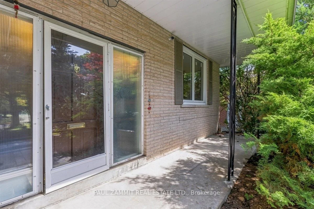 Photo 2 of 46 Castle Harbour Lane, Markham, Bayview Fairway-Bayview Country Club Estates — HOMEH