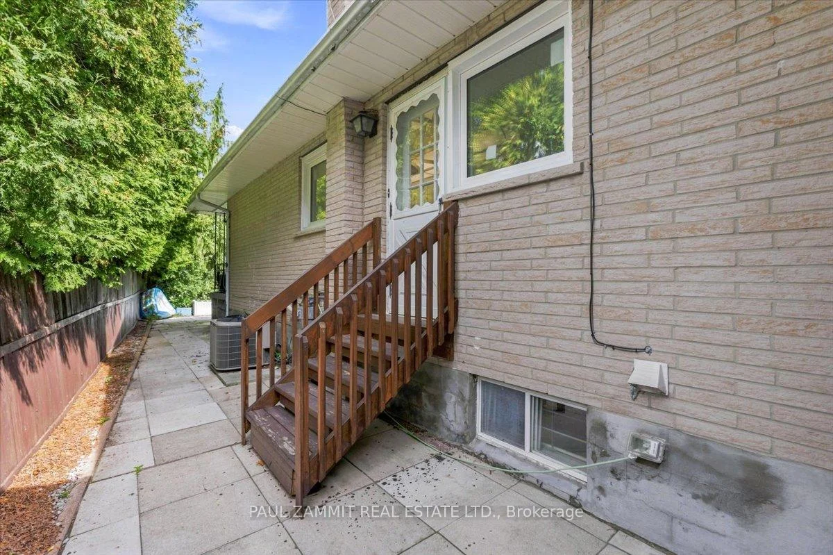 Photo 34 of 46 Castle Harbour Lane, Markham, Bayview Fairway-Bayview Country Club Estates — HOMEH
