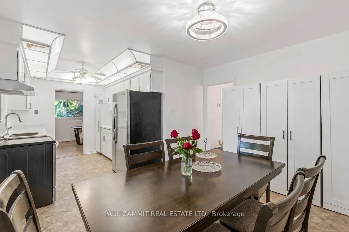 Photo 16 of 46 Castle Harbour Lane, Markham, Bayview Fairway-Bayview Country Club Estates — HOMEH