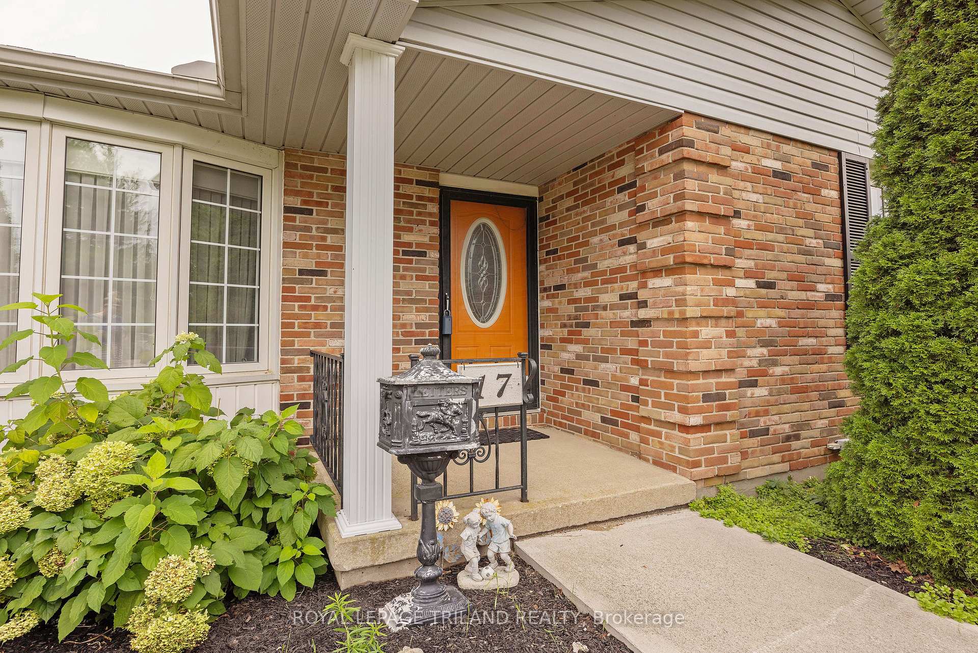 Photo 4 of 17 Minler Road, Zorra, Thamesford — HOMEH