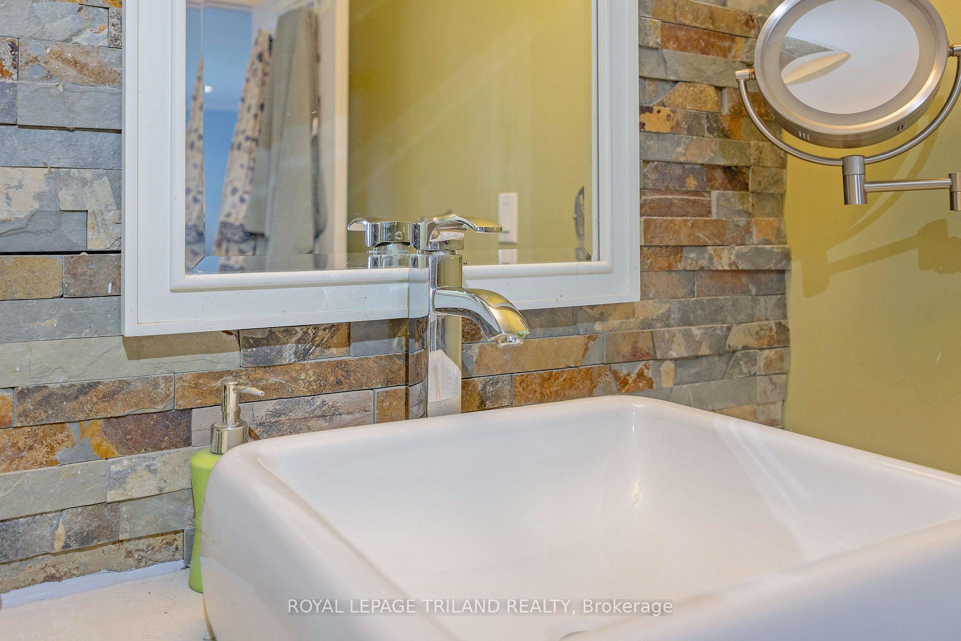 Photo 19 of 17 Minler Road, Zorra, Thamesford — HOMEH