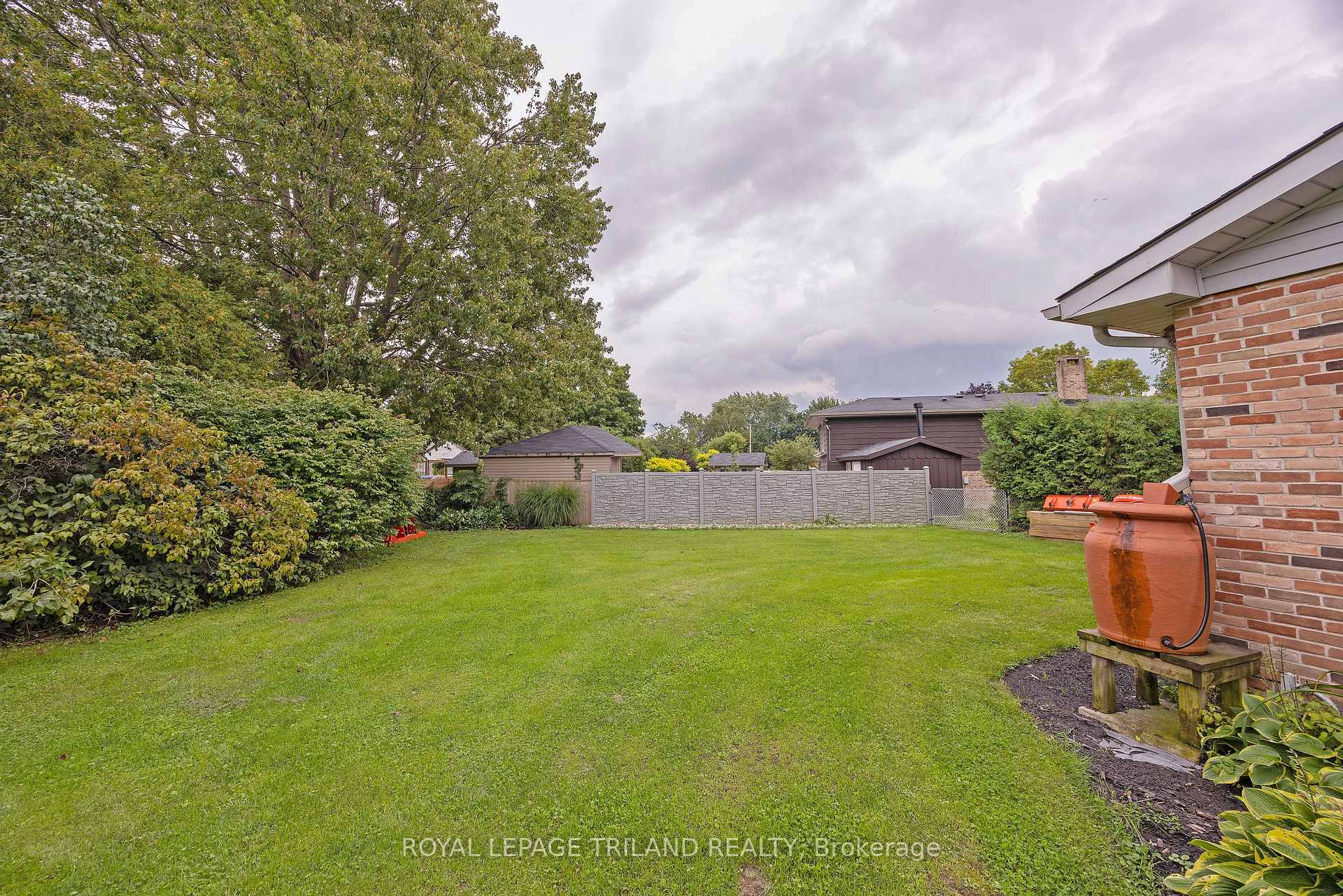 Photo 38 of 17 Minler Road, Zorra, Thamesford — HOMEH