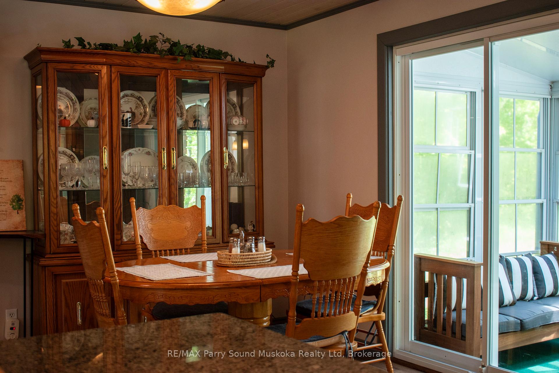 Photo 11 of 690 Hurdville Road, McKellar — HOMEH