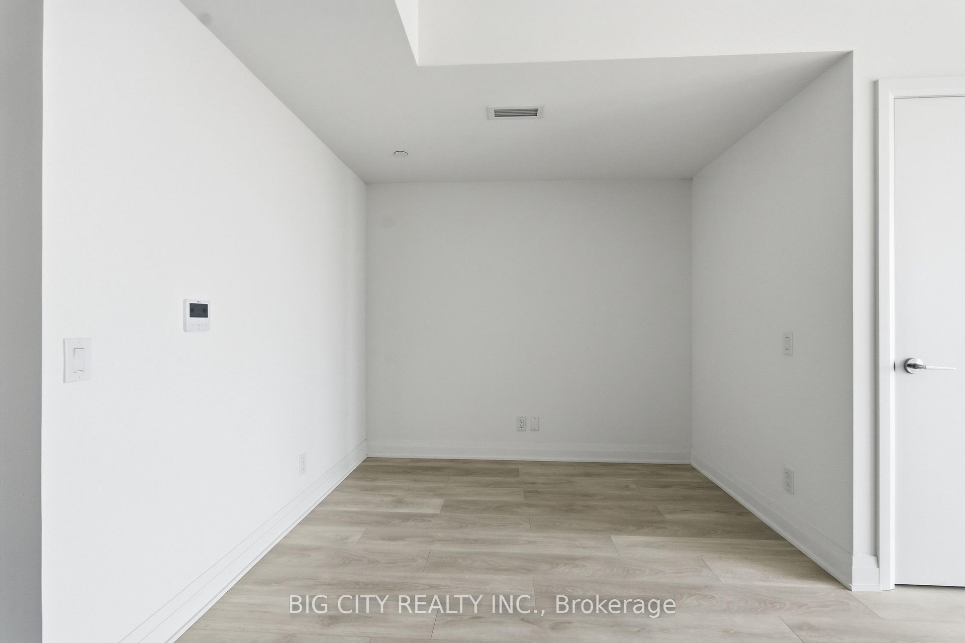 Photo 4 of Unit 2208, 25 Frederick Todd Way, Toronto, Thorncliffe Park — HOMEH