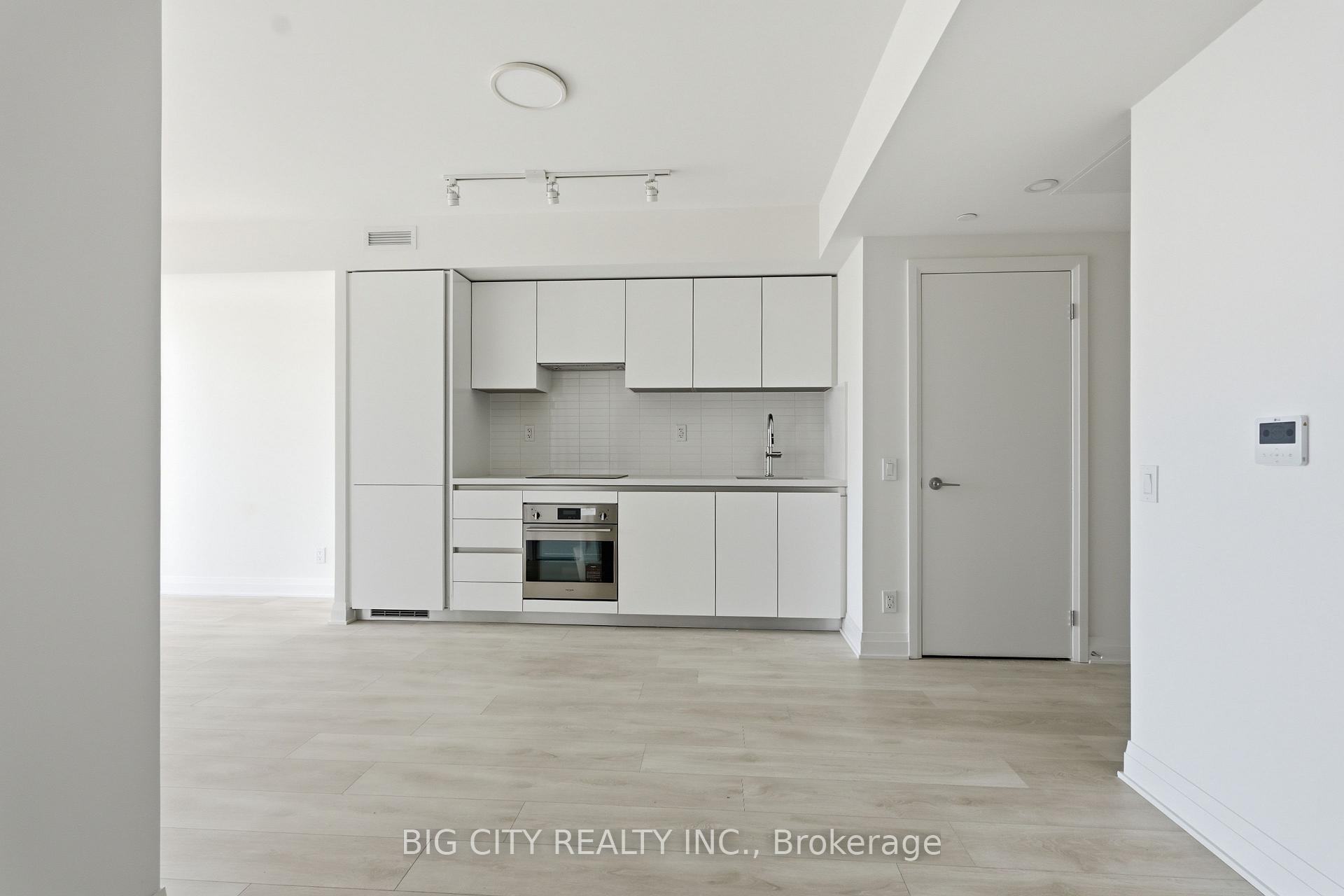 Photo 5 of Unit 2208, 25 Frederick Todd Way, Toronto, Thorncliffe Park — HOMEH