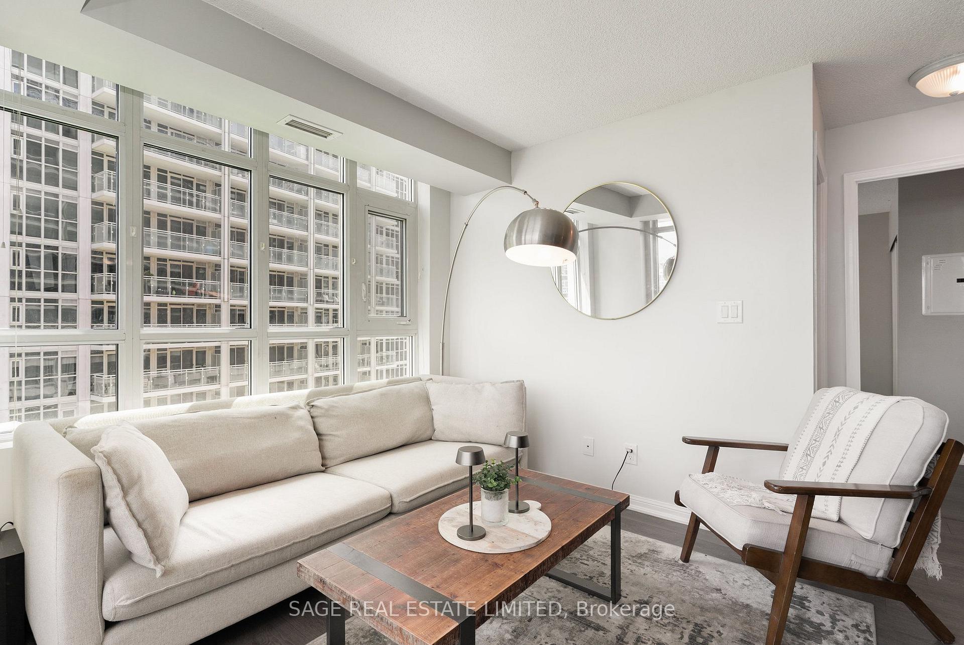 Photo 2 of Unit 1019, 35 Bastion Street, Toronto, Niagara — HOMEH