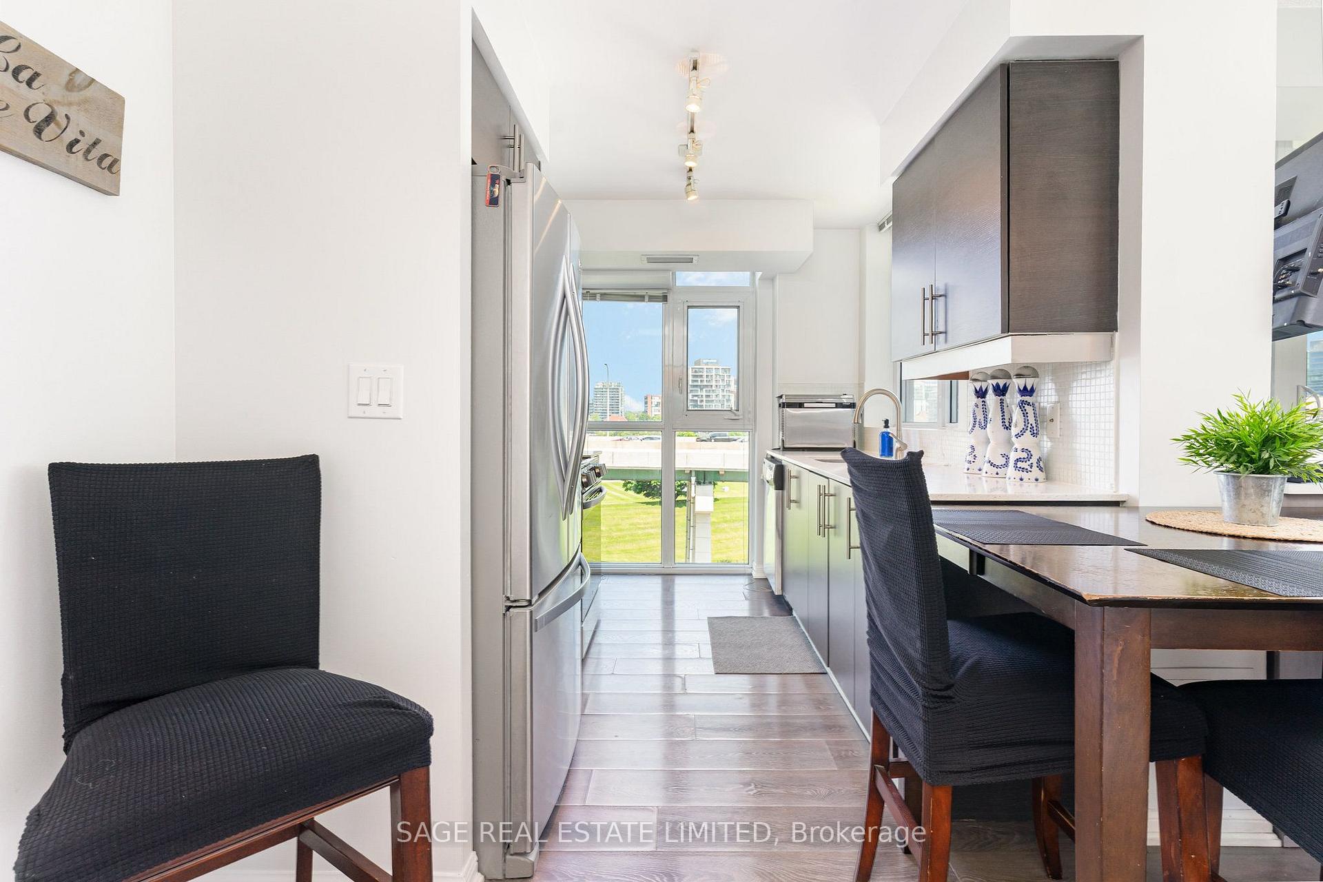 Photo 6 of Unit 1019, 35 Bastion Street, Toronto, Niagara — HOMEH