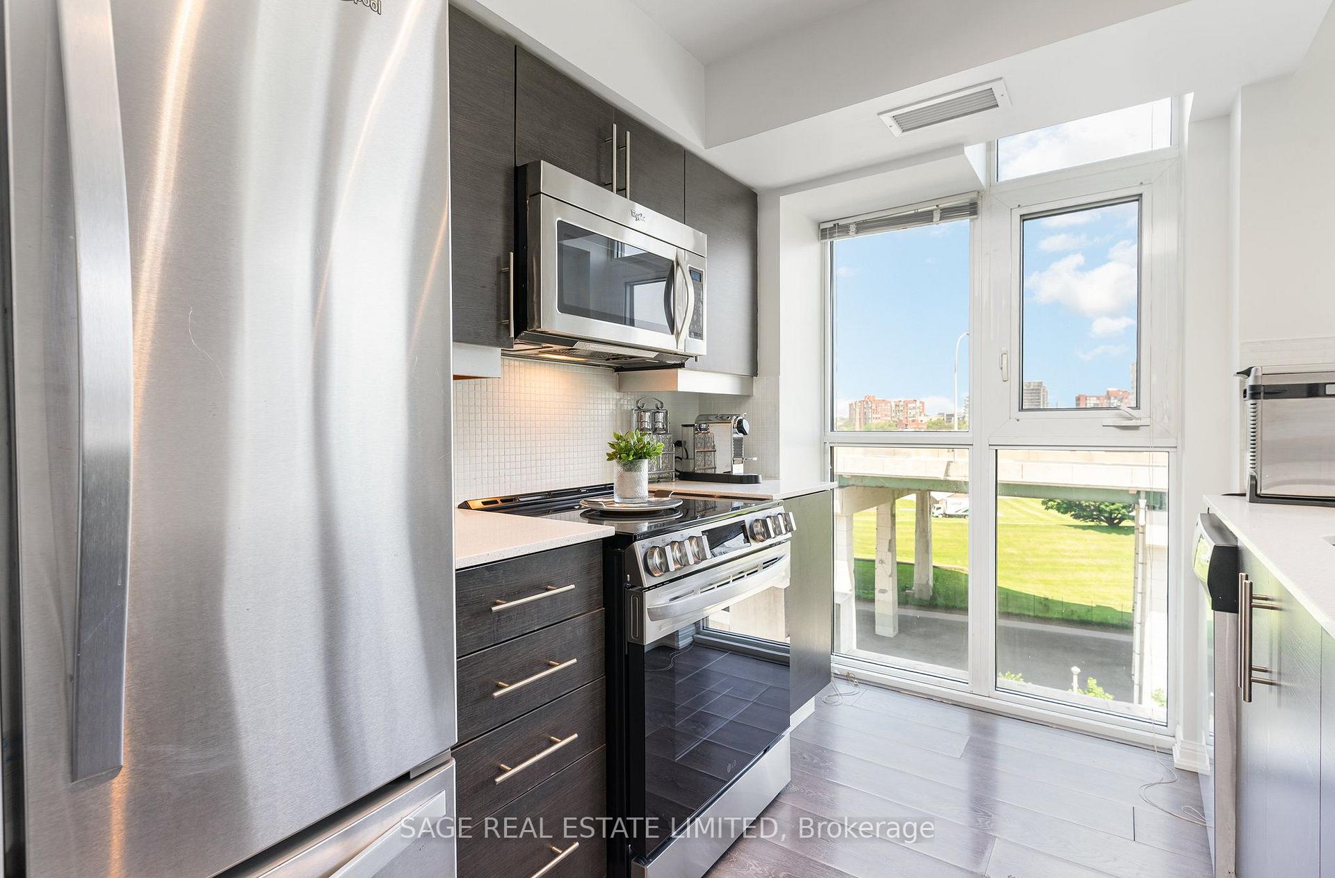 Photo 7 of Unit 1019, 35 Bastion Street, Toronto, Niagara — HOMEH
