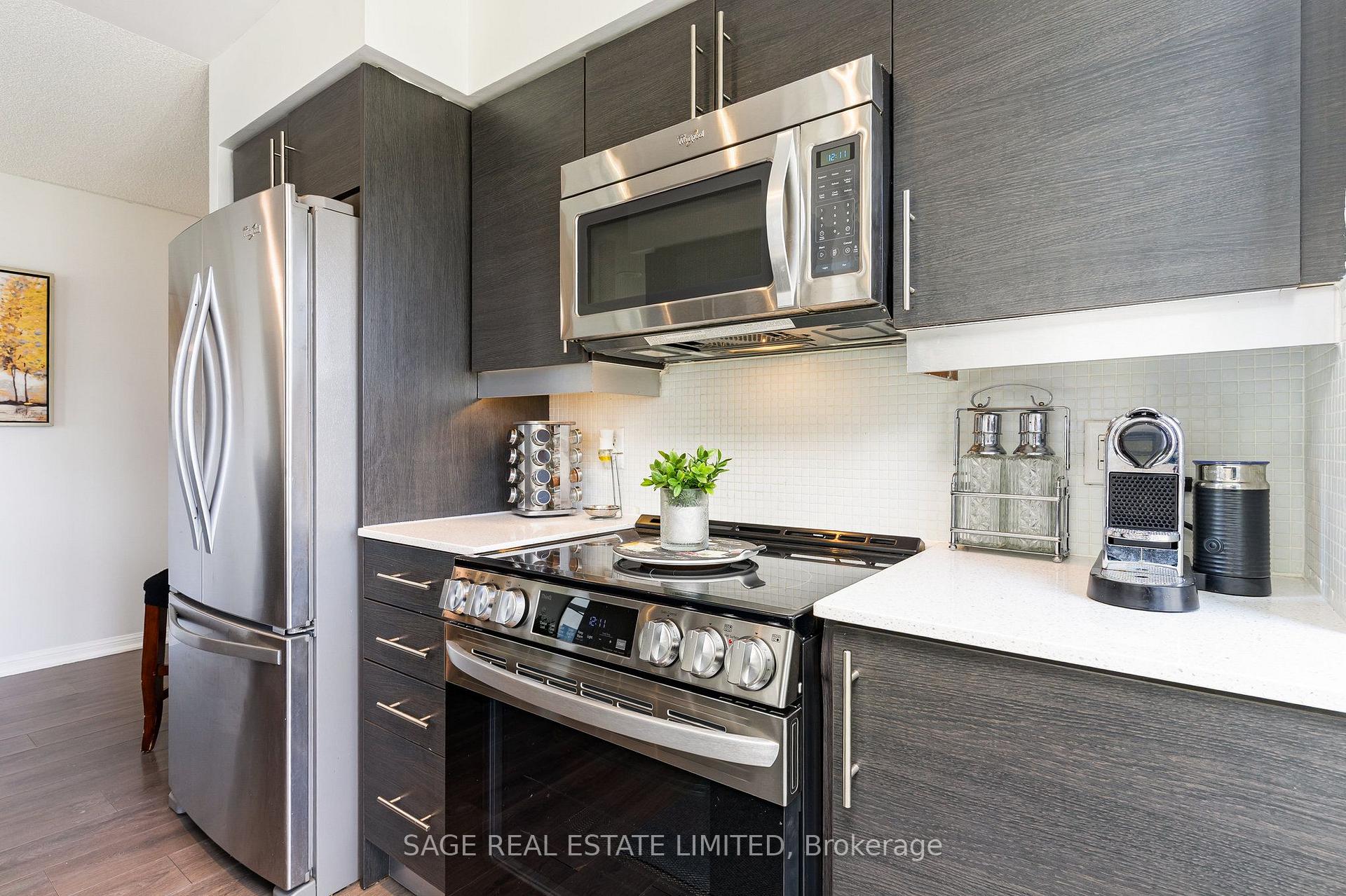 Photo 9 of Unit 1019, 35 Bastion Street, Toronto, Niagara — HOMEH
