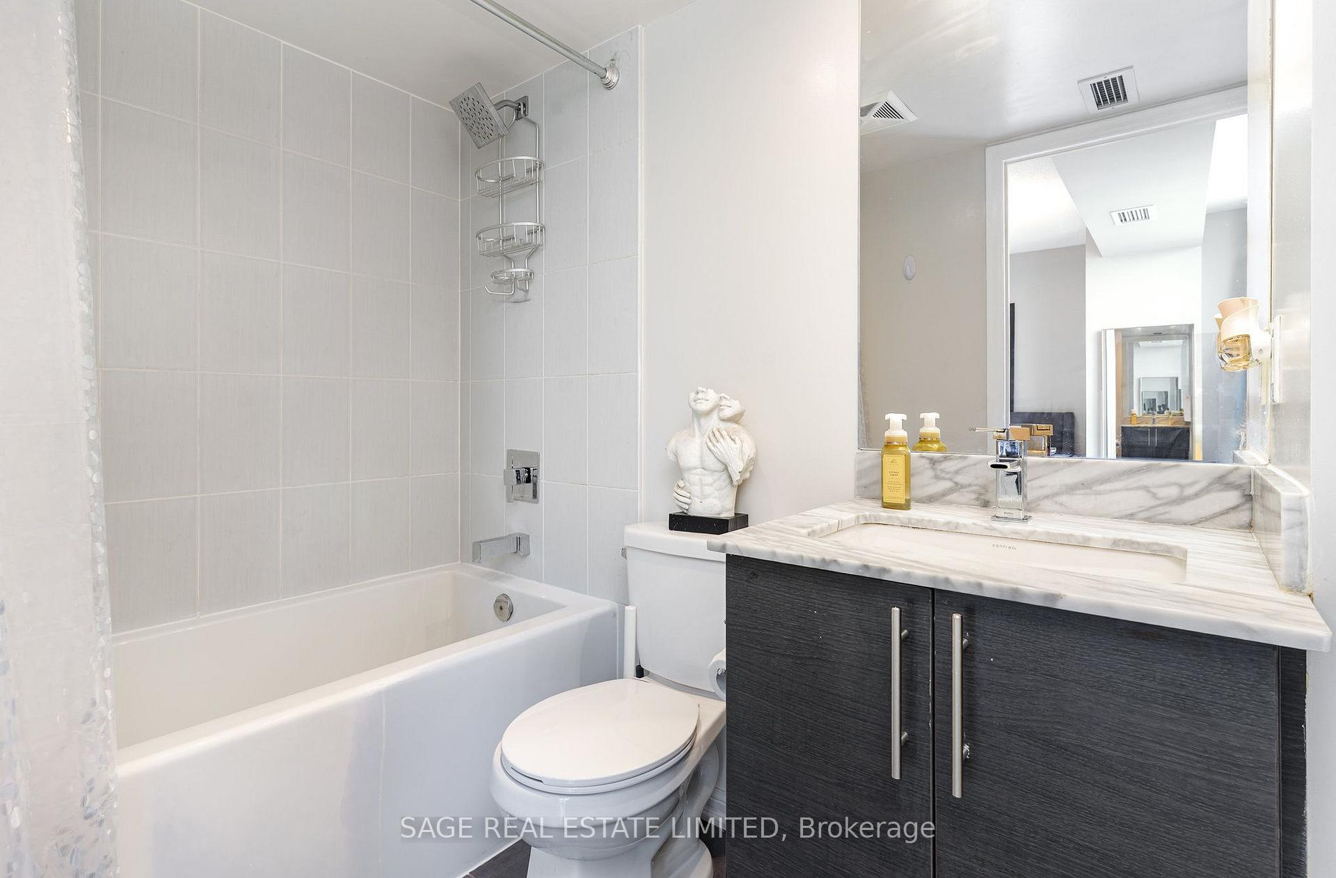 Photo 15 of Unit 1019, 35 Bastion Street, Toronto, Niagara — HOMEH