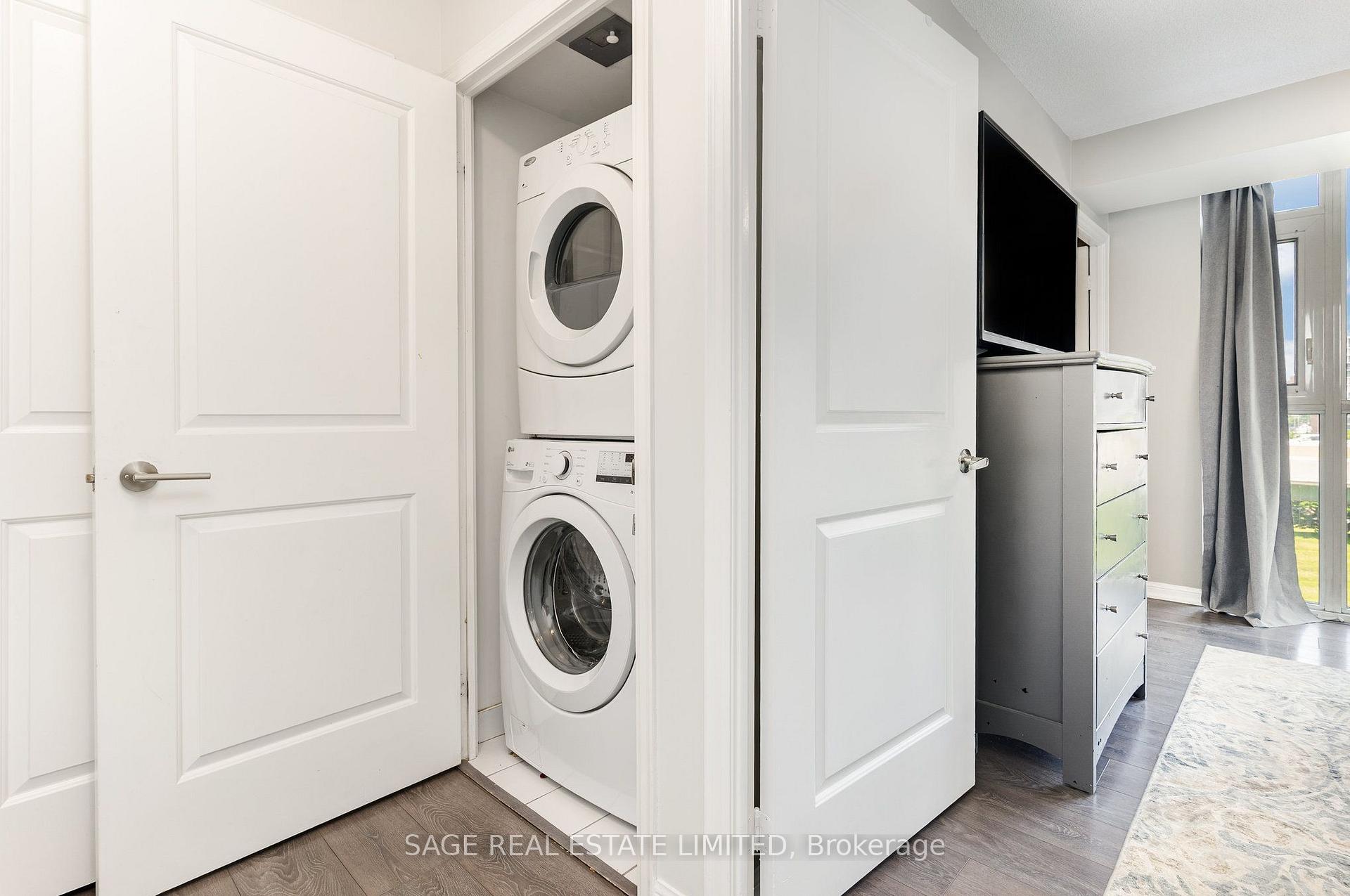 Photo 16 of Unit 1019, 35 Bastion Street, Toronto, Niagara — HOMEH