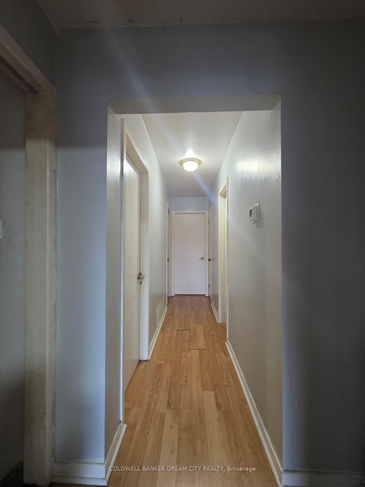 Photo 5 of 120 Hahn Avenue, Cambridge, Silver Heights — HOMEH