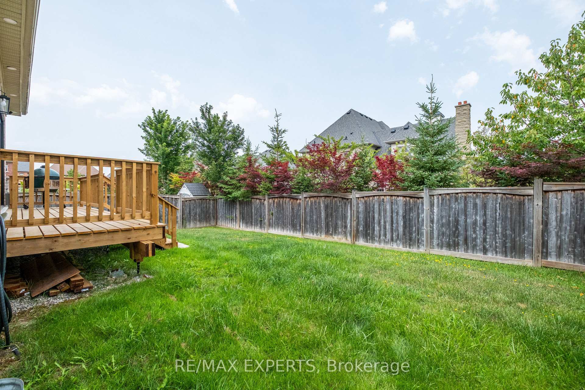 Photo 43 of 12 Valley Point Crescent, King, King City — HOMEH
