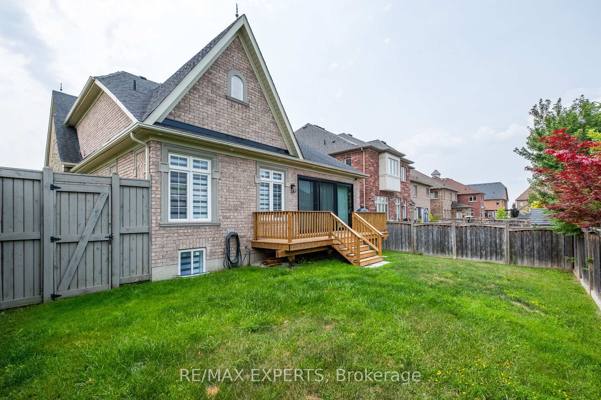 Photo 44 of 12 Valley Point Crescent, King, King City — HOMEH