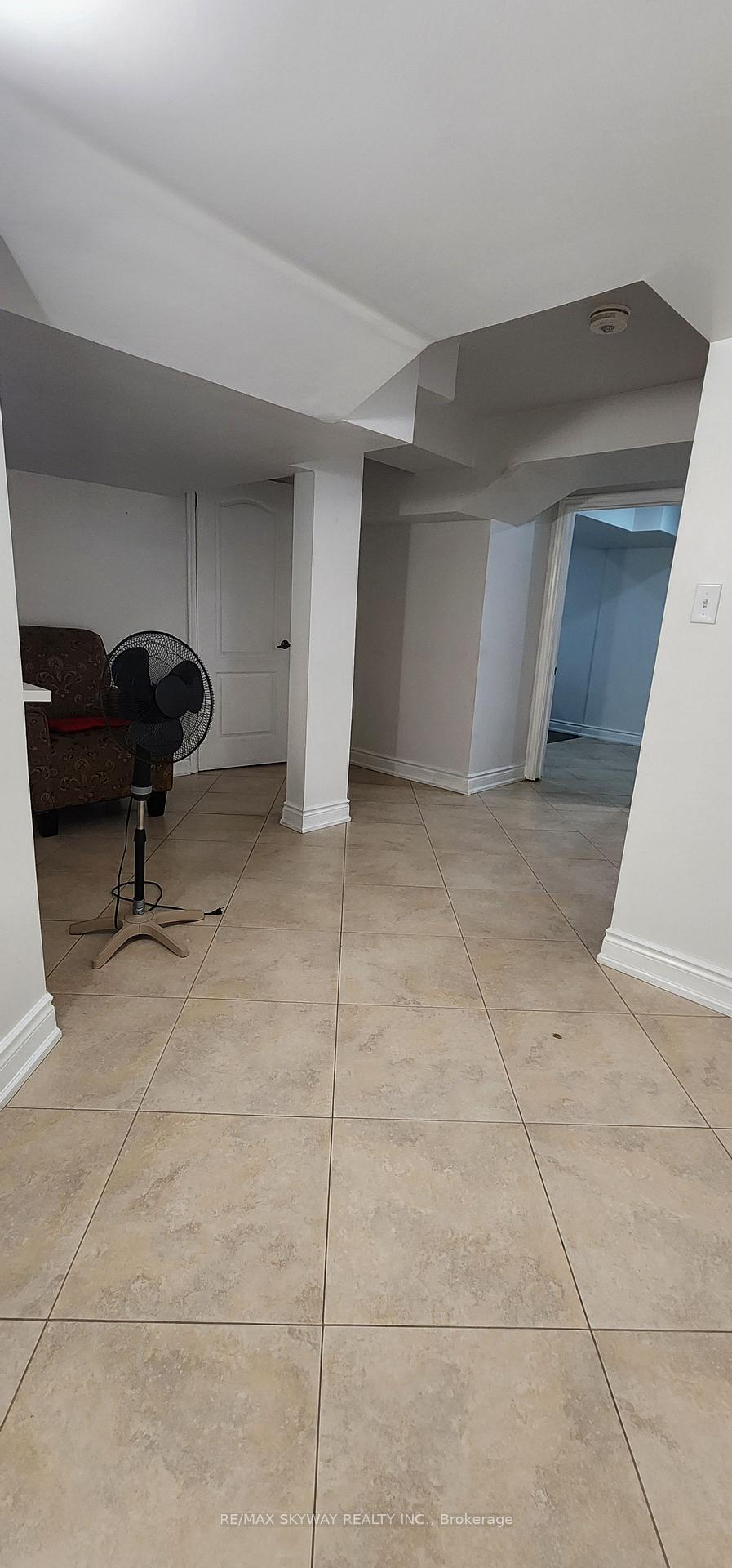 Photo 10 of 68 Cobblehill Crescent, Brampton, Bram East — HOMEH