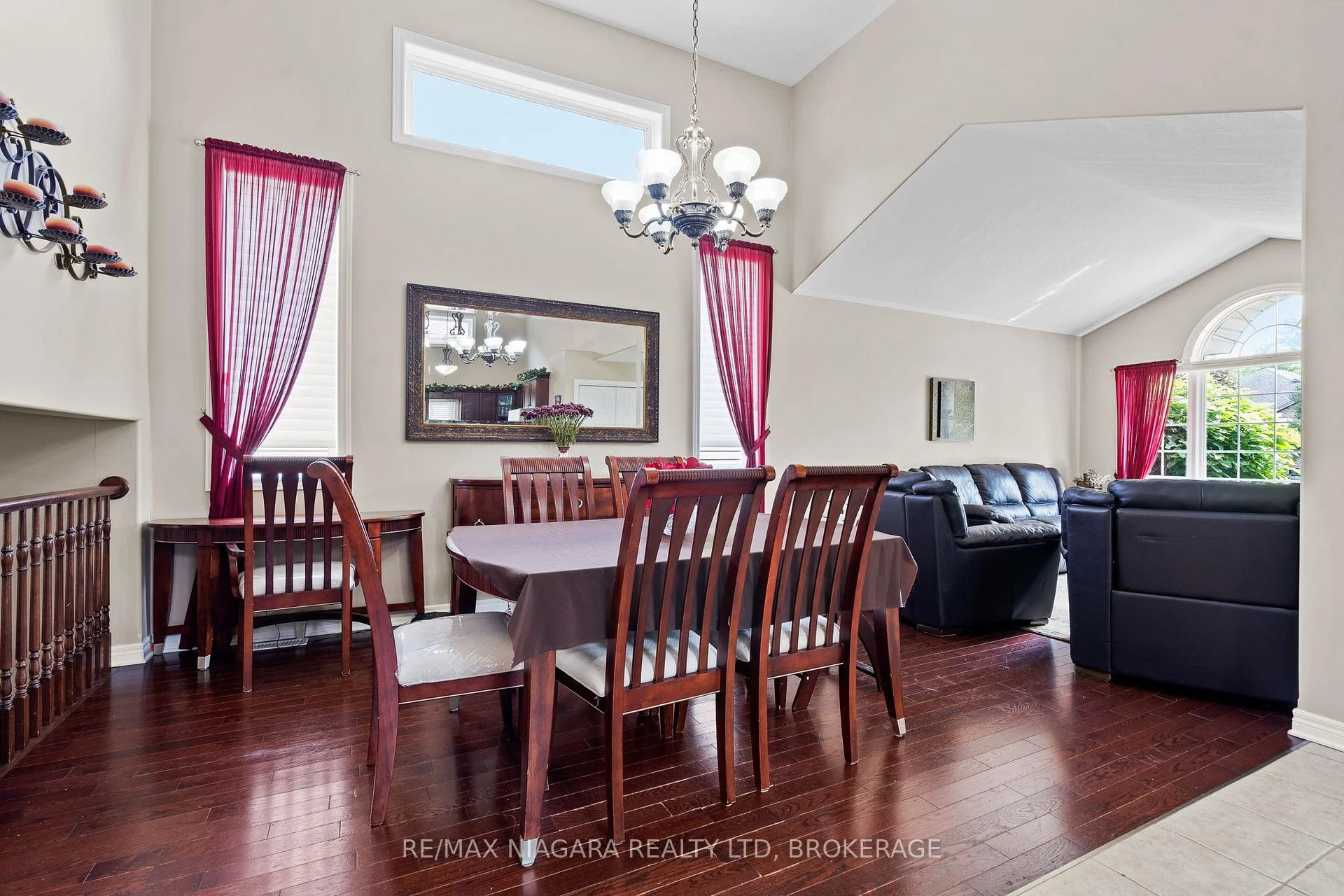 Photo 35 of 230 Wellbrook Avenue, Welland, Prince Charles — HOMEH