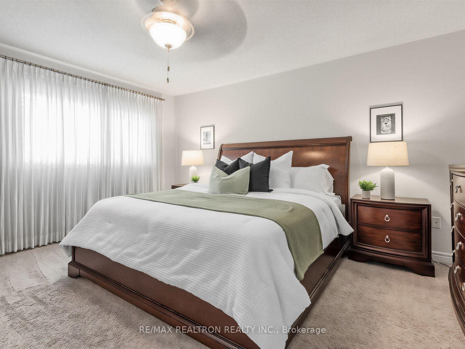 Photo 24 of 222 Birkshire Drive, Aurora, Bayview Wellington — HOMEH