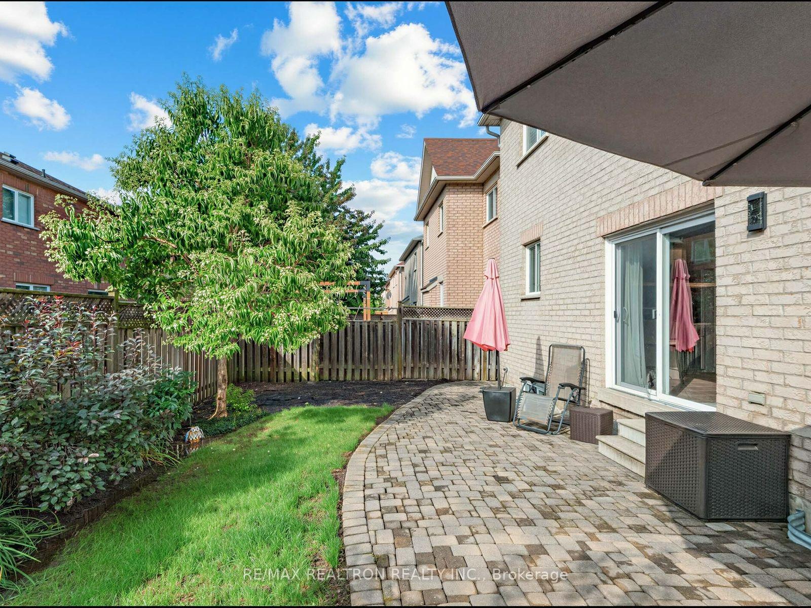 Photo 36 of 222 Birkshire Drive, Aurora, Bayview Wellington — HOMEH