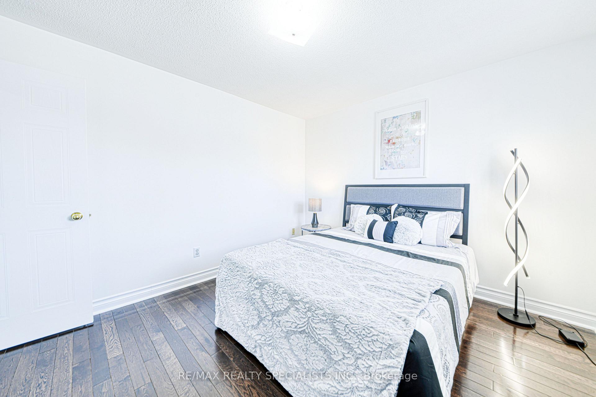 Photo 13 of 35 Softneedle Avenue, Brampton, Sandringham-Wellington — HOMEH
