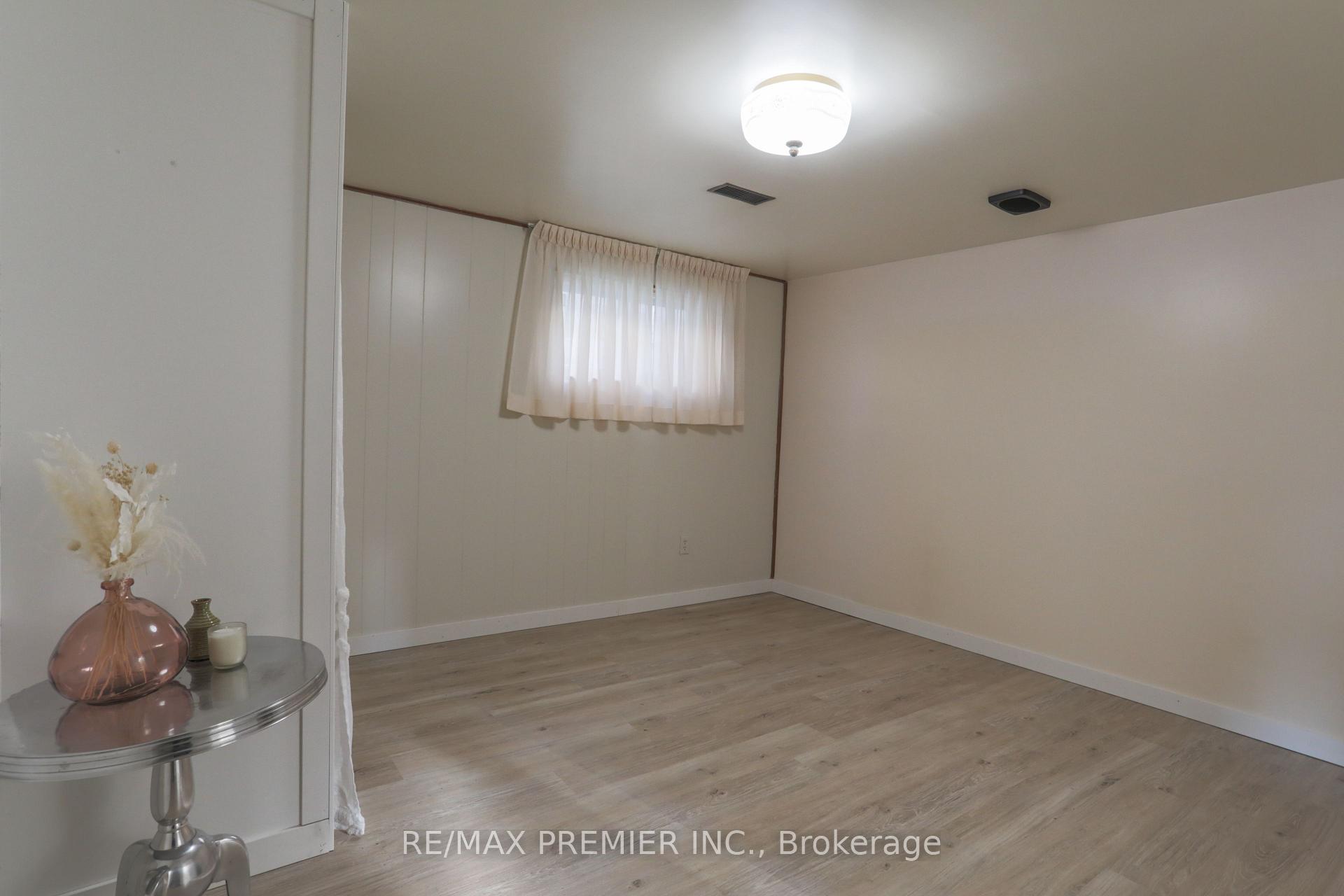Photo 17 of Unit Bsmt, 86 Harris Crescent, Vaughan, West Woodbridge — HOMEH