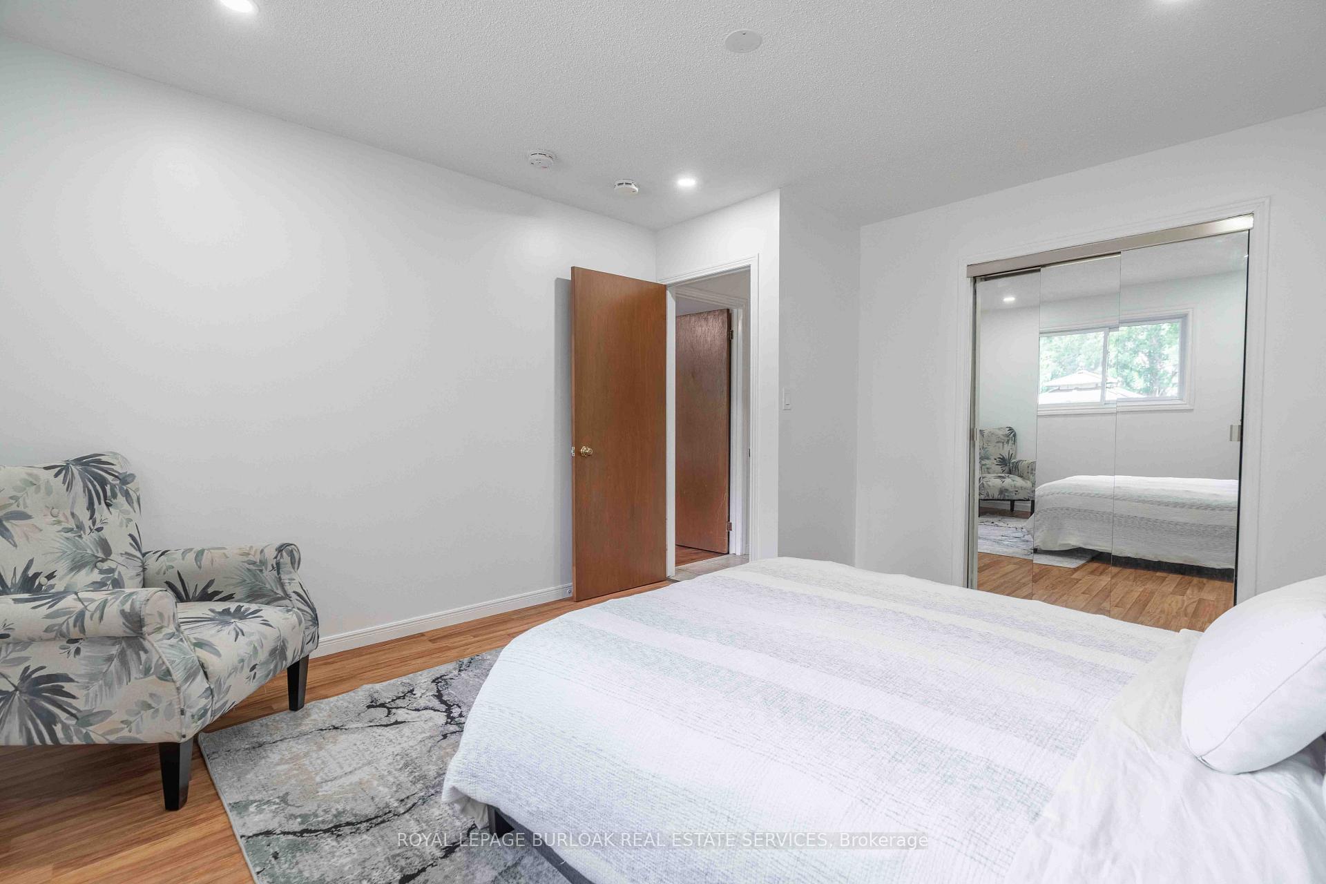 Photo 15 of 1262 Upper Gage Avenue, Hamilton, Randall — HOMEH