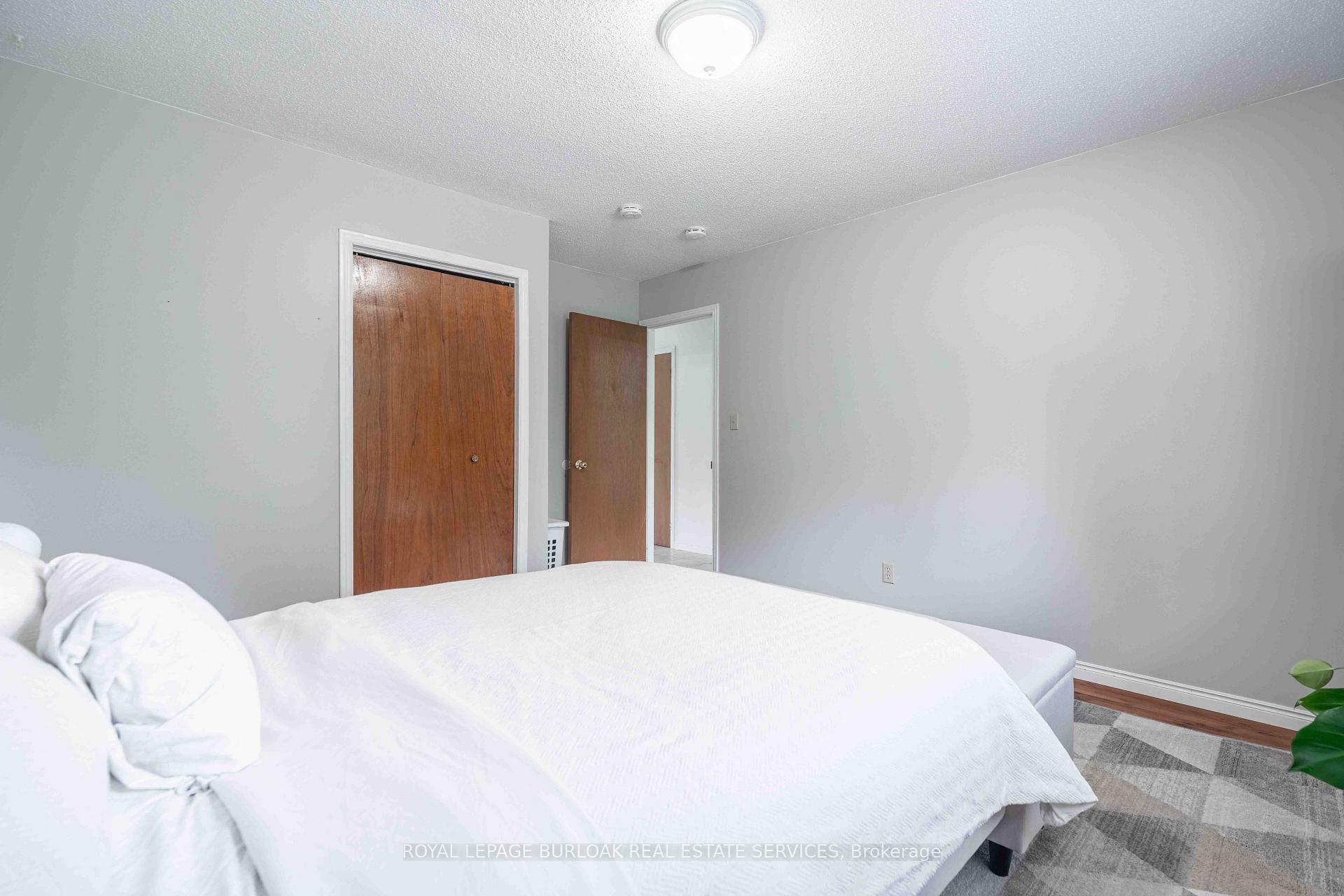 Photo 17 of 1262 Upper Gage Avenue, Hamilton, Randall — HOMEH