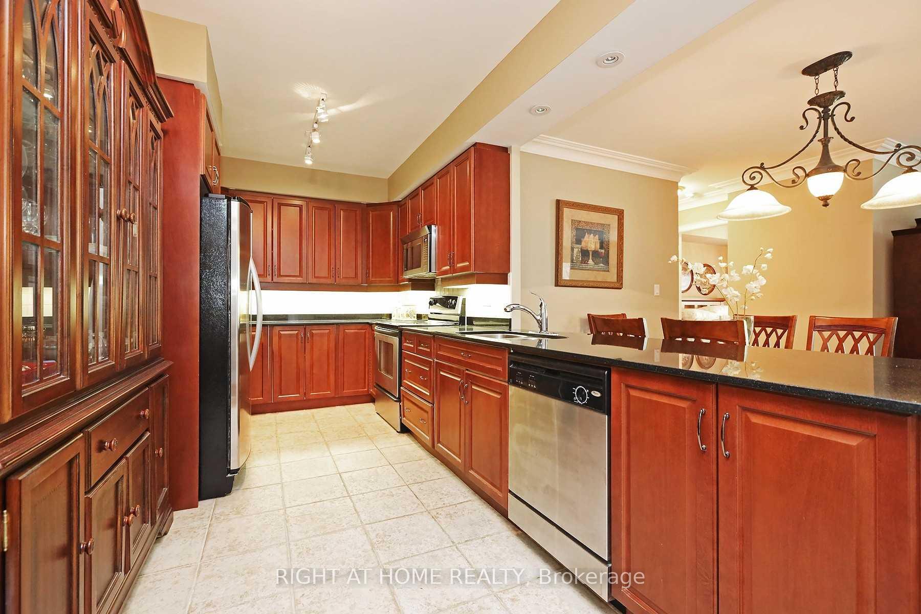 Photo 5 of Unit 615, 38 William Carson Crescent, North York, St. Andrew-Windfields — HOMEH