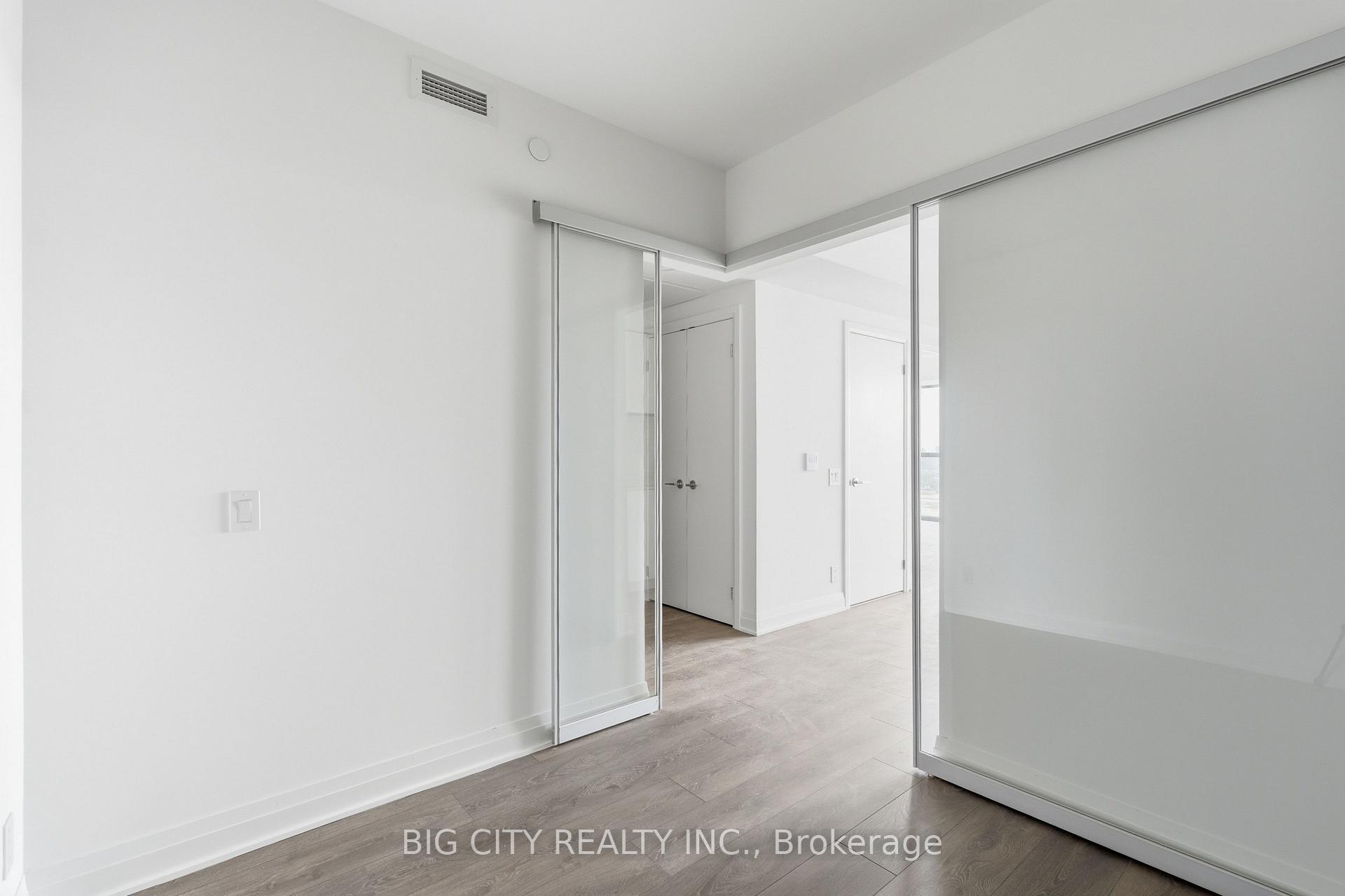 Photo 6 of Unit 1211, 25 Frederick Todd Way, Toronto, Thorncliffe Park — HOMEH