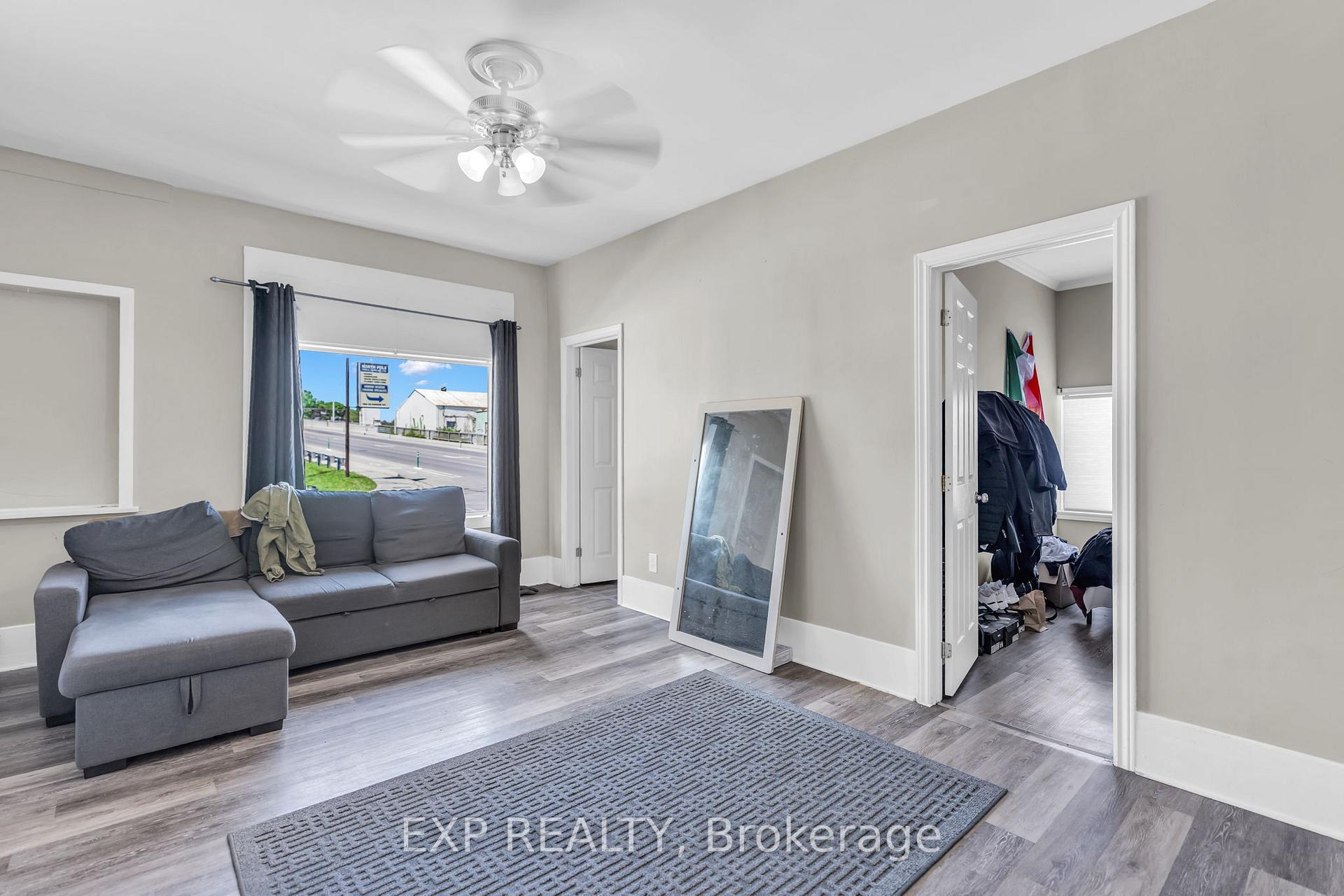 Photo 4 of 553 Quebec Street, London, East G — HOMEH
