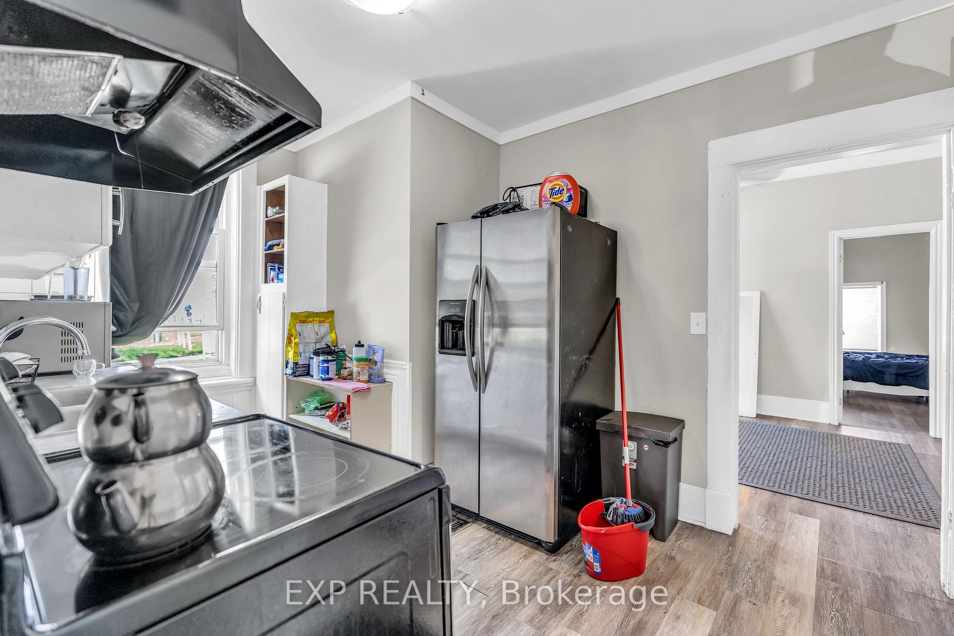Photo 7 of 553 Quebec Street, London, East G — HOMEH
