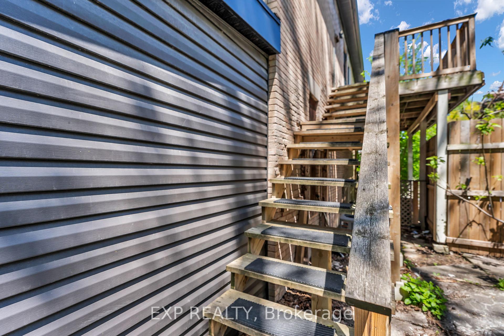 Photo 17 of 553 Quebec Street, London, East G — HOMEH