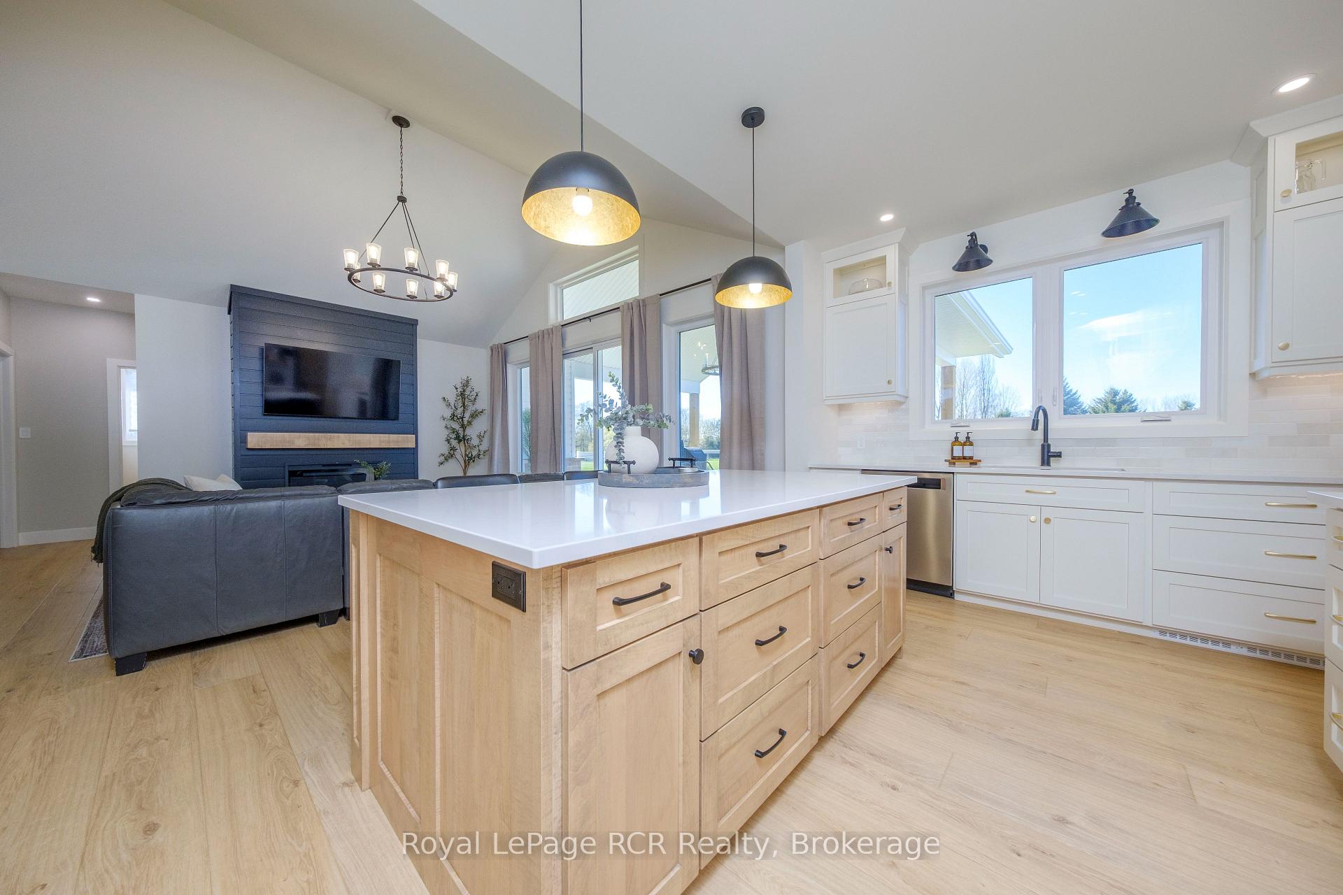 Photo 8 of 22 Nickason Drive, Arran-Elderslie — HOMEH