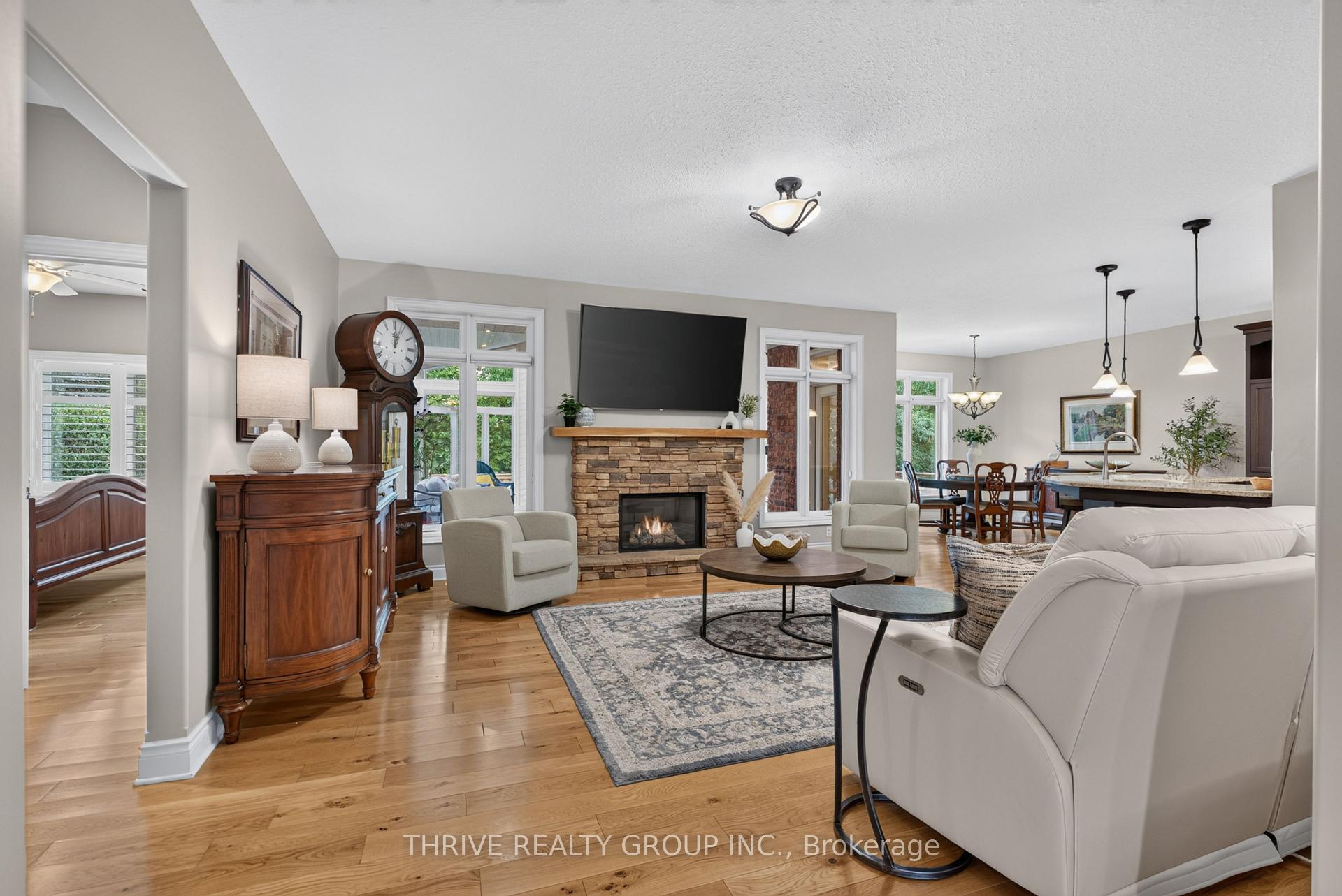 Photo 3 of 46 Riness Drive, Thames Centre, Dorchester — HOMEH