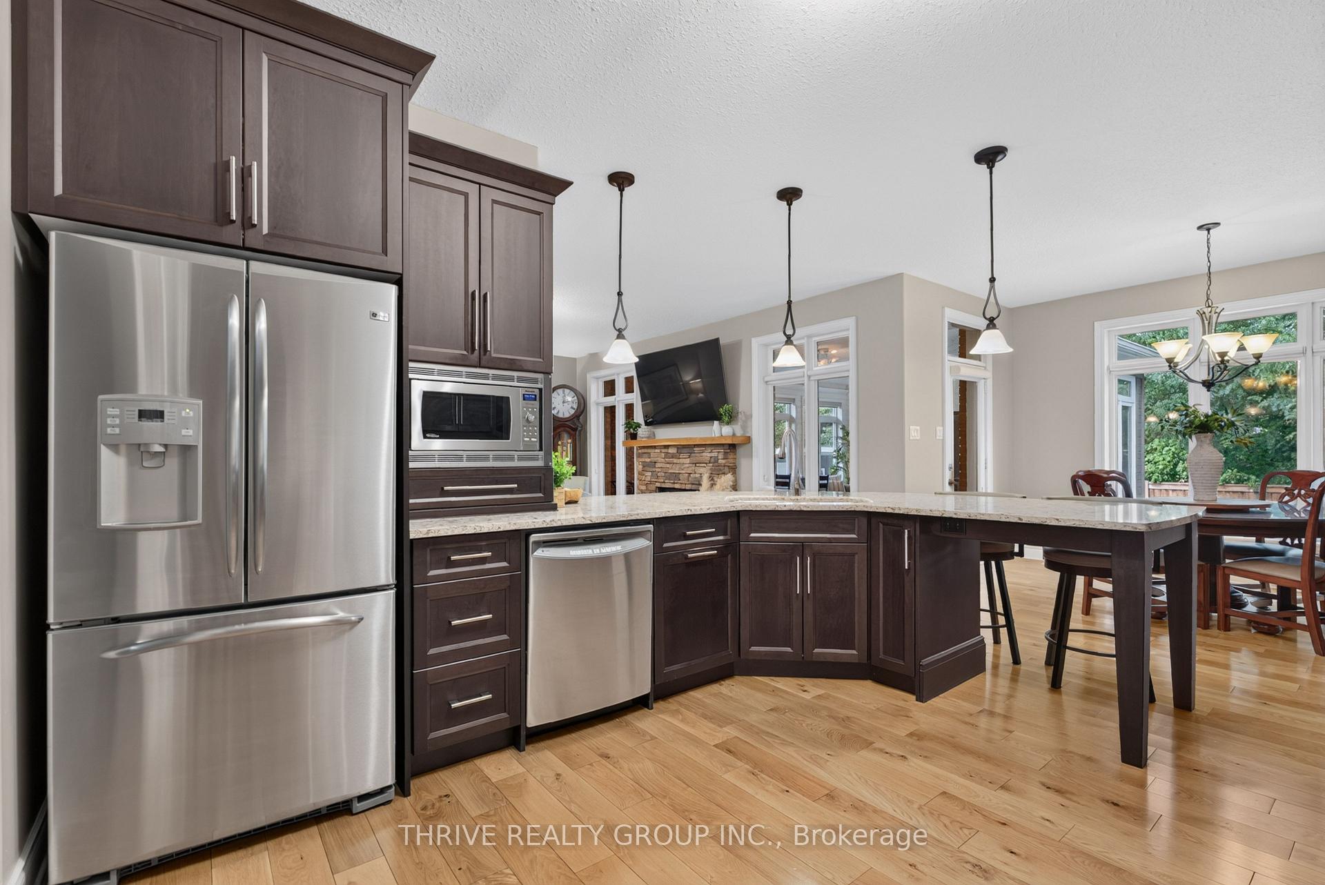 Photo 10 of 46 Riness Drive, Thames Centre, Dorchester — HOMEH