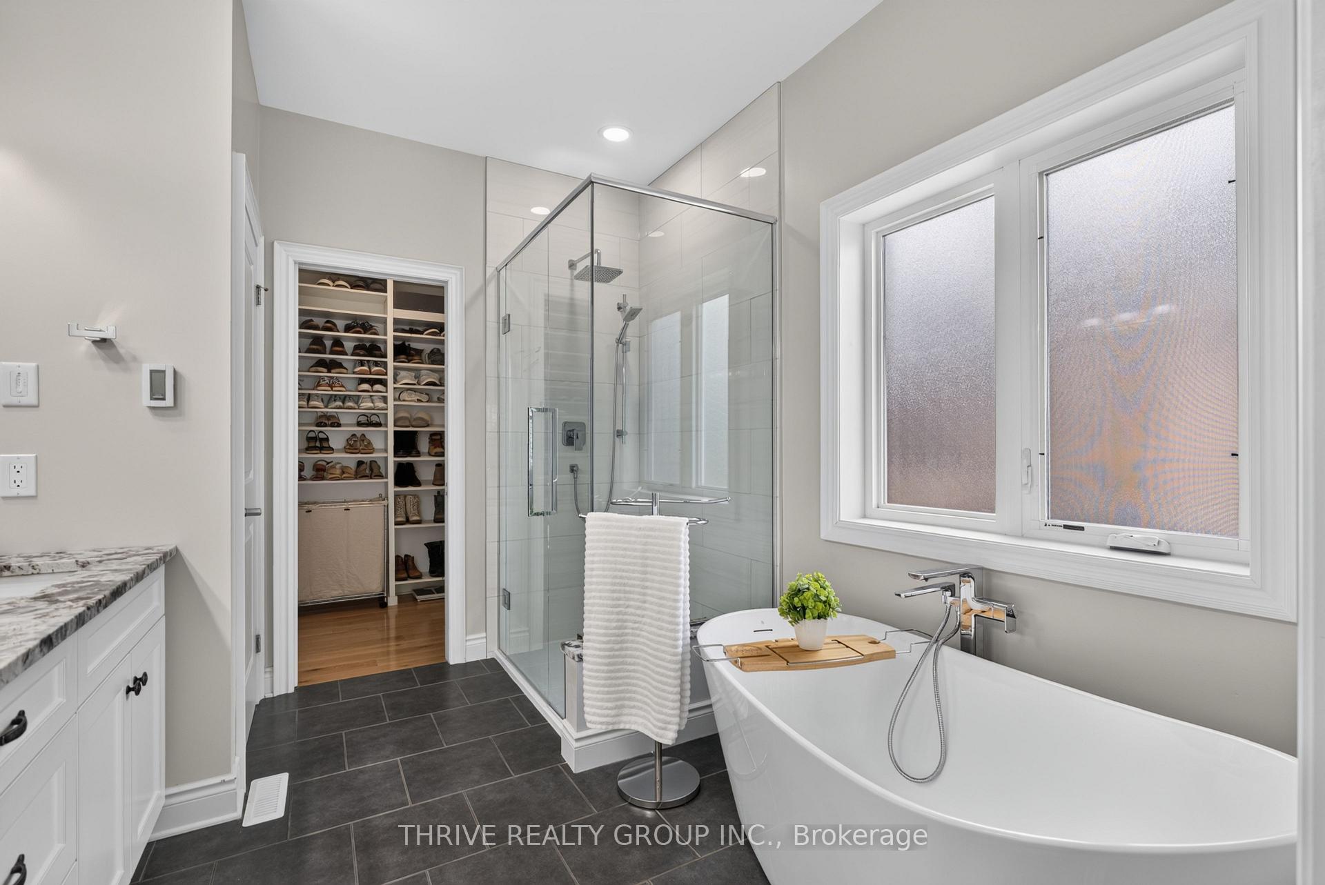 Photo 20 of 46 Riness Drive, Thames Centre, Dorchester — HOMEH