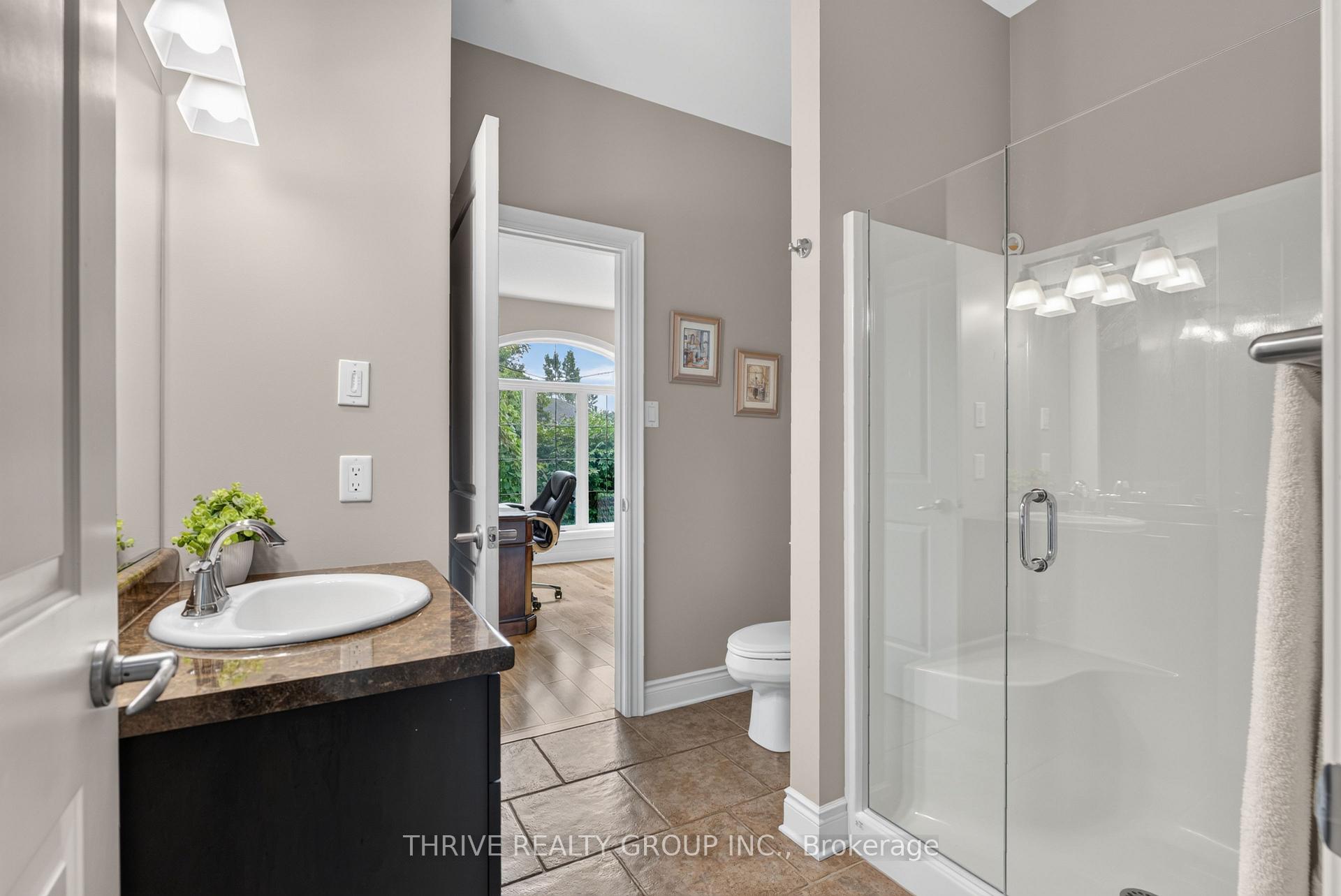 Photo 25 of 46 Riness Drive, Thames Centre, Dorchester — HOMEH