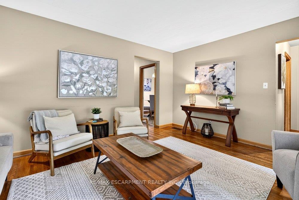 Photo 11 of 95 West 4th Street, Hamilton, Bonnington — HOMEH