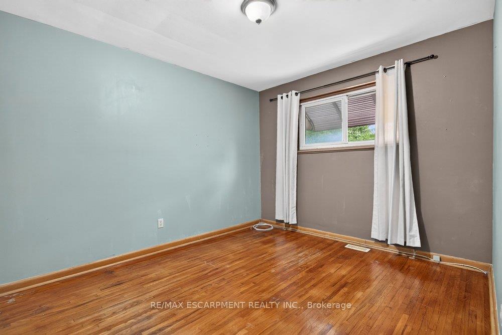 Photo 20 of 95 West 4th Street, Hamilton, Bonnington — HOMEH