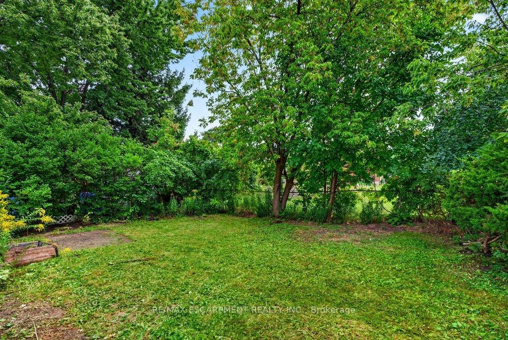 Photo 32 of 95 West 4th Street, Hamilton, Bonnington — HOMEH
