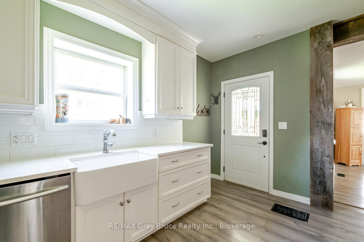 Photo 9 of 105 Main Street, Arran-Elderslie — HOMEH