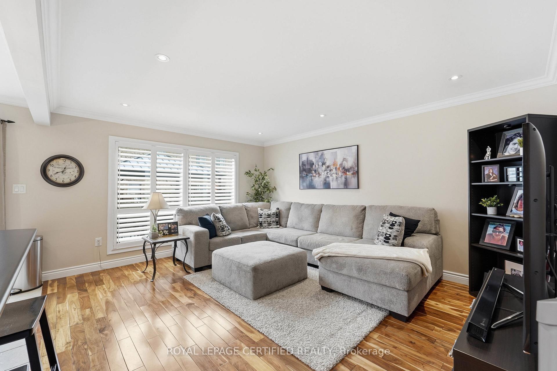 Photo 10 of 1149 Barr Crescent, Milton, Beaty — HOMEH