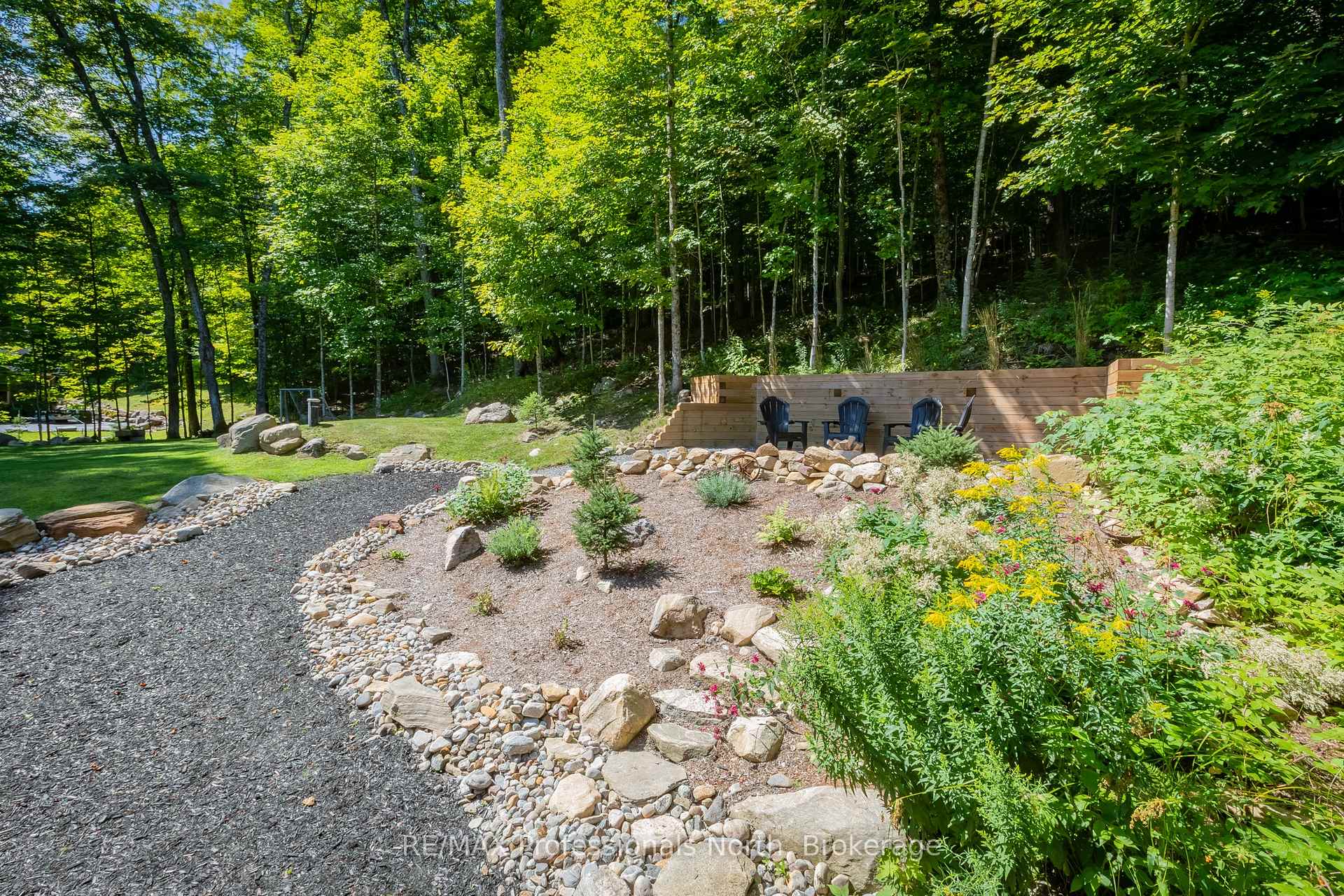 Photo 63 of 29 Natures Way, Huntsville, Brunel — HOMEH