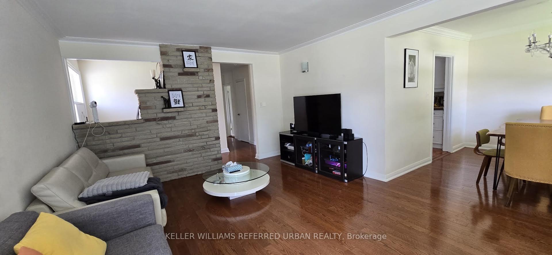Photo 21 of Unit Upper, 49 Halkin Crescent, North York, Victoria Village — HOMEH