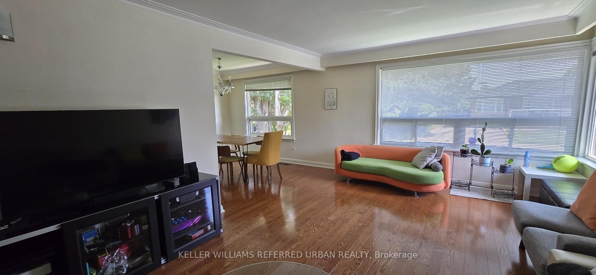 Photo 17 of Unit Upper, 49 Halkin Crescent, North York, Victoria Village — HOMEH