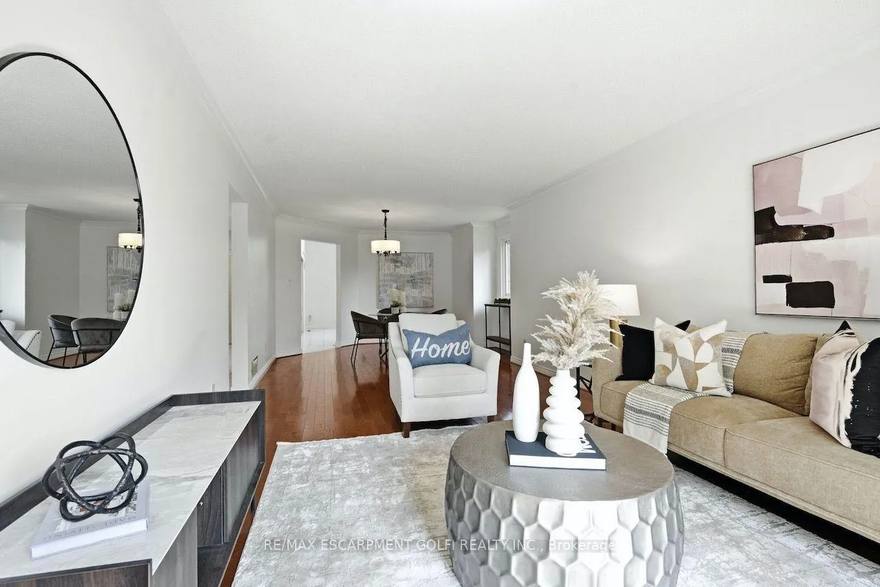Photo 12 of 12 Sumner Crescent, Grimsby, Grimsby Beach — HOMEH