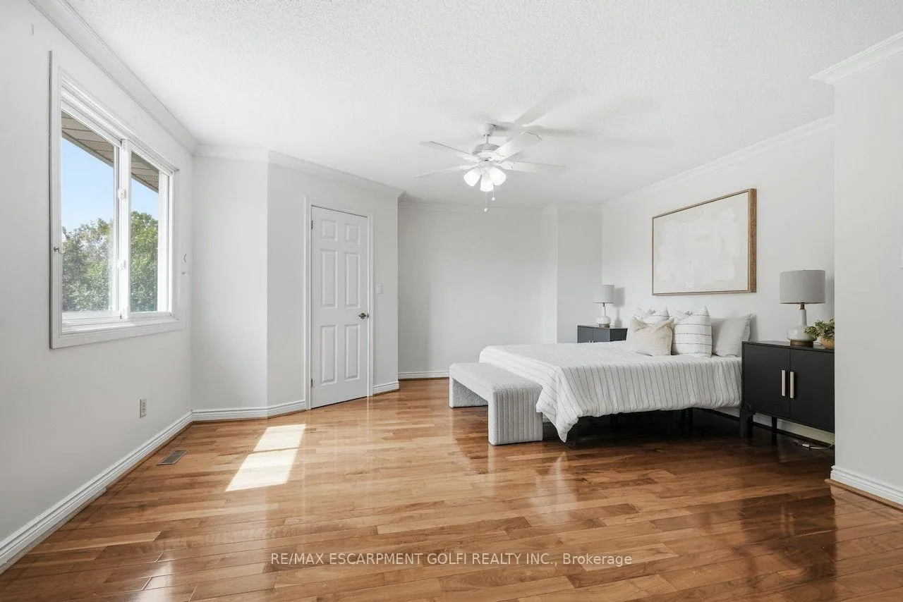 Photo 16 of 12 Sumner Crescent, Grimsby, Grimsby Beach — HOMEH