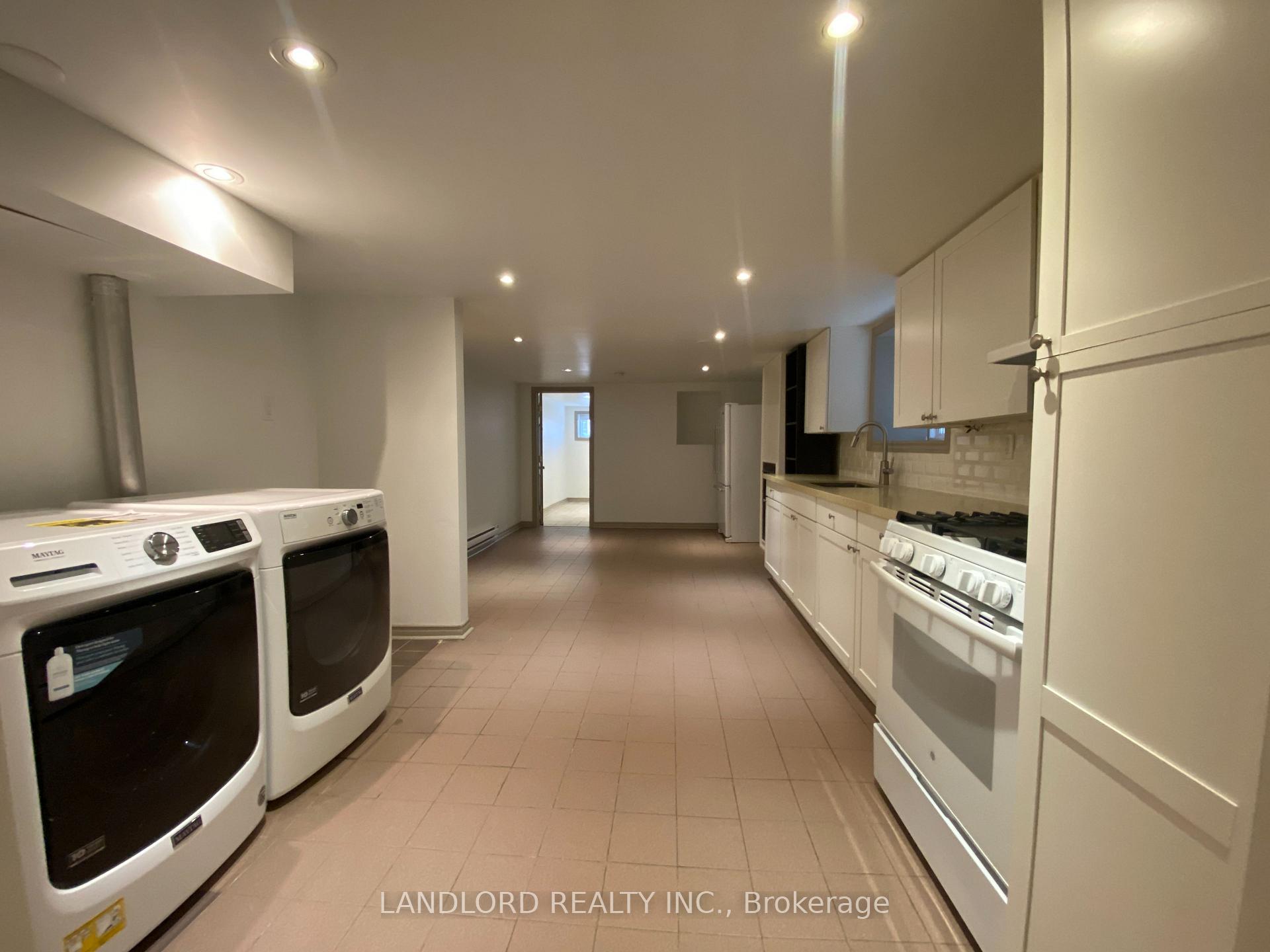 Photo 3 of Unit 5, 209 Madison Avenue, Toronto, The Annex — HOMEH