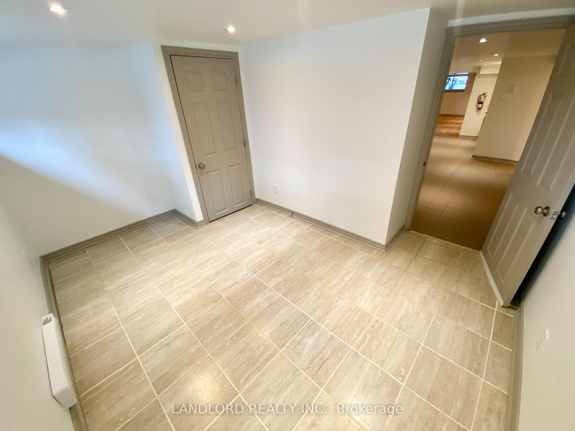 Photo 11 of Unit 5, 209 Madison Avenue, Toronto, The Annex — HOMEH
