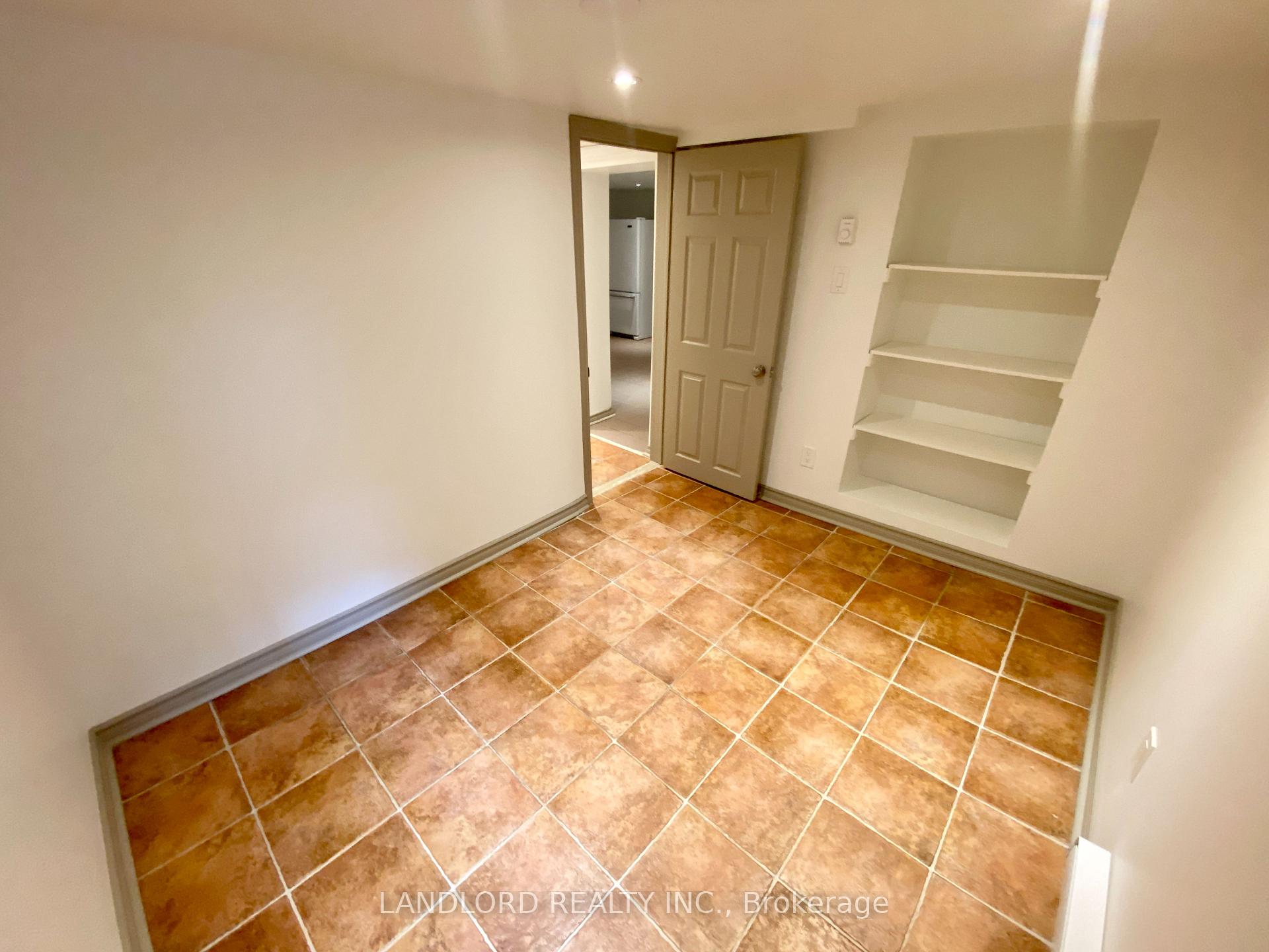 Photo 14 of Unit 5, 209 Madison Avenue, Toronto, The Annex — HOMEH