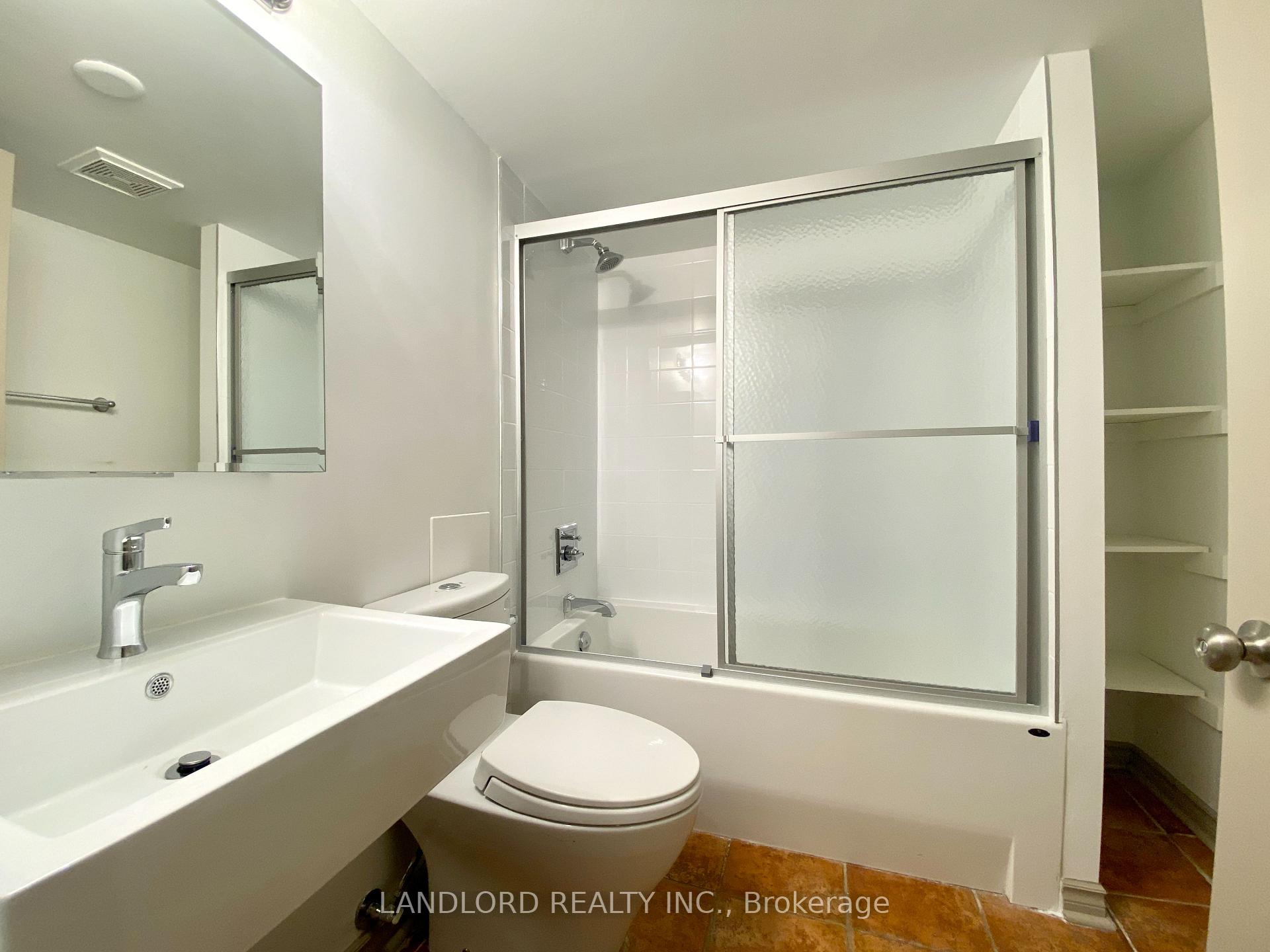 Photo 16 of Unit 5, 209 Madison Avenue, Toronto, The Annex — HOMEH
